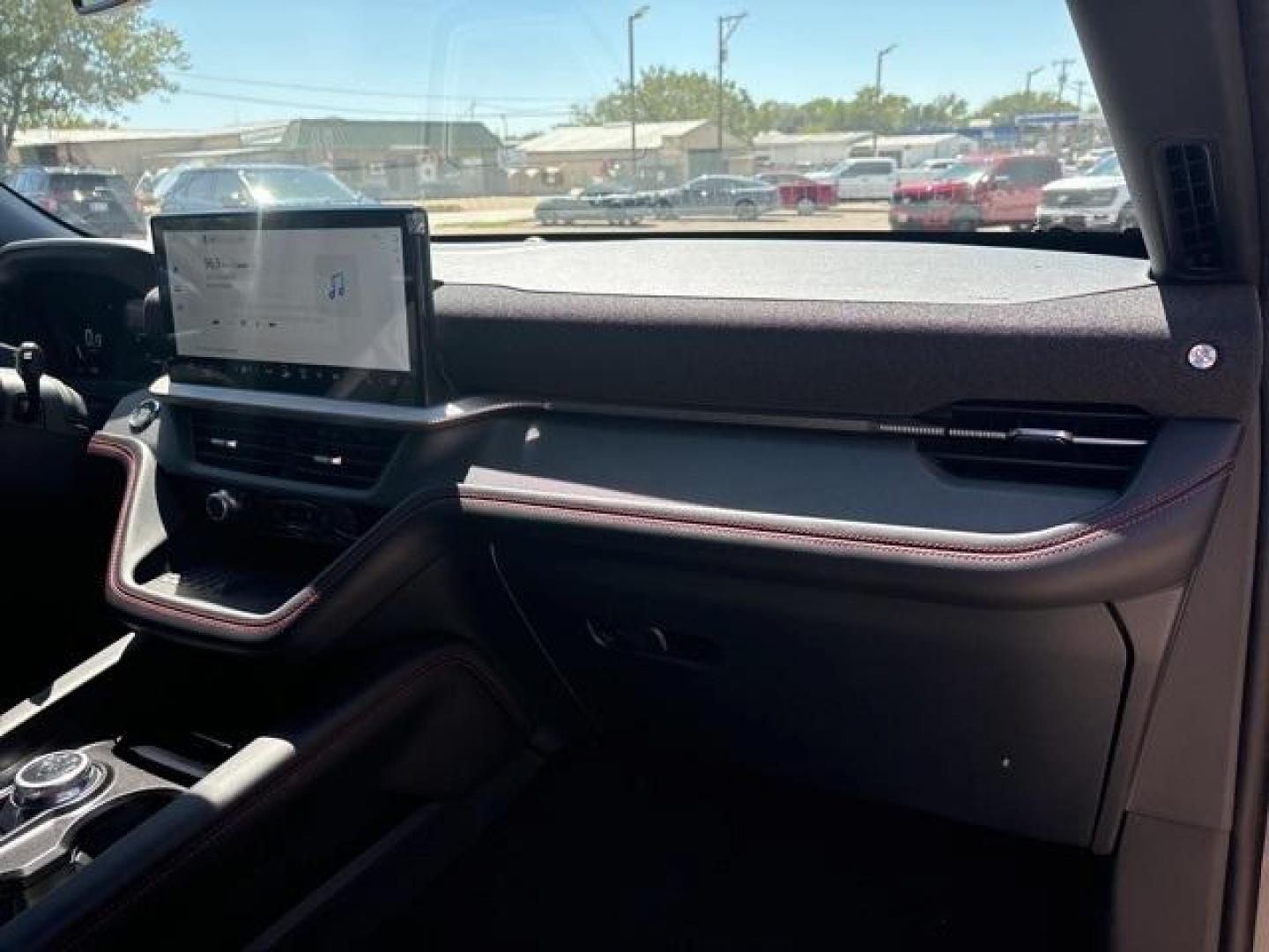 2025 Carbonized Gray Metallic /Onyx Ford Explorer ST-Line (1FMUK7KH0SG) with an 2.3L EcoBoost I-4 engine, Automatic transmission, located at 1105 E Mulberry, Kaufman, TX, 75142, (972) 962-2151, 32.589550, -96.300926 - Carbonized Gray Metallic 2025 Ford Explorer 4D Sport Utility ST-Line RWD 10-Speed Automatic 2.3L EcoBoost I-4<br><br>20/29 City/Highway MPG<br><br><br>Please call Paul Murrey Ford Inc. In Kaufman Texas A Family Dealership Since 1952 Serving the Dallas Fort Worth and East Texas areas for over 70 year - Photo#20