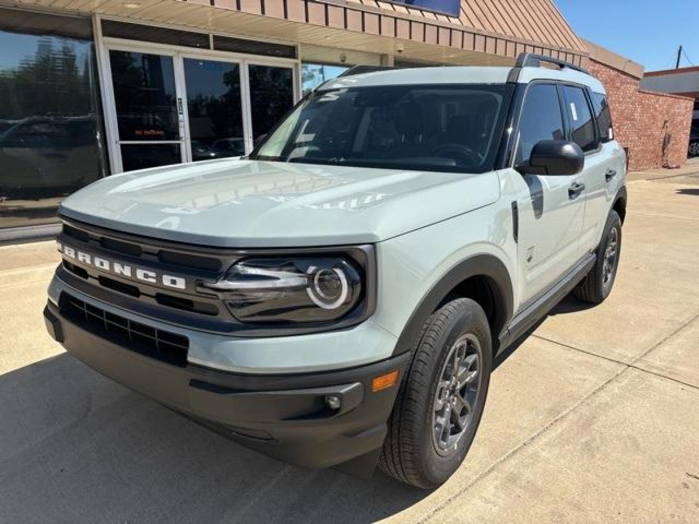 2024 Cactus /Ebony Ford Bronco Sport Big Bend (3FMCR9B67RR) with an 1.5L EcoBoost engine, Automatic transmission, located at 1105 E Mulberry, Kaufman, TX, 75142, (972) 962-2151, 32.589550, -96.300926 - Cactus Gray 2024 Ford Bronco Sport 4D Sport Utility Big Bend 4WD 8-Speed Automatic 1.5L EcoBoost<br><br>25/29 City/Highway MPG<br><br><br>Please call Paul Murrey Ford Inc. In Kaufman Texas A Family Dealership Since 1952 Serving the Dallas Fort Worth and East Texas areas for over 70 years. Please cal - Photo#1