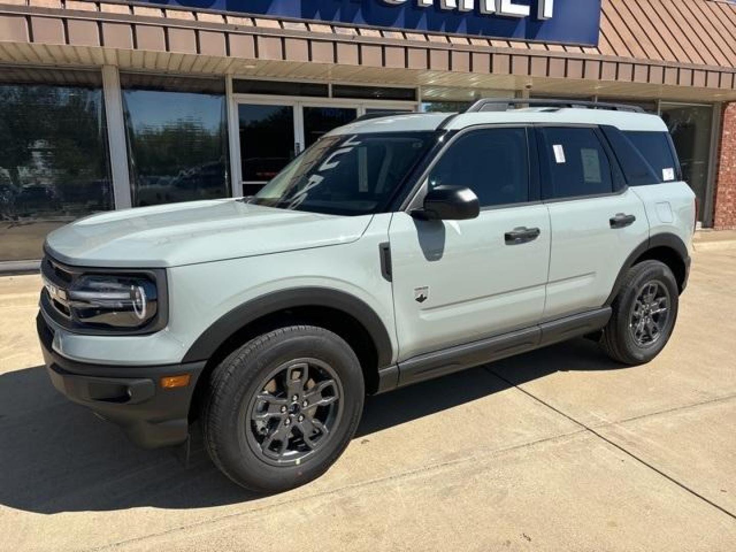 2024 Cactus /Ebony Ford Bronco Sport Big Bend (3FMCR9B67RR) with an 1.5L EcoBoost engine, Automatic transmission, located at 1105 E Mulberry, Kaufman, TX, 75142, (972) 962-2151, 32.589550, -96.300926 - Cactus Gray 2024 Ford Bronco Sport 4D Sport Utility Big Bend 4WD 8-Speed Automatic 1.5L EcoBoost<br><br>25/29 City/Highway MPG<br><br><br>Please call Paul Murrey Ford Inc. In Kaufman Texas A Family Dealership Since 1952 Serving the Dallas Fort Worth and East Texas areas for over 70 years. Please cal - Photo#2