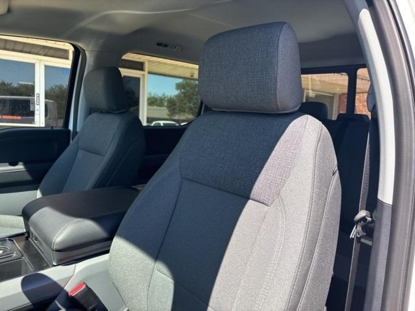 2024 Oxford White /Black W/Medium Dark Slate Ford F-150 XLT (1FTFW3L56RK) with an 5.0L V8 engine, Automatic transmission, located at 1105 E Mulberry, Kaufman, TX, 75142, (972) 962-2151, 32.589550, -96.300926 - White / Oxford White 2024 Ford F-150 4D SuperCrew XLT 4WD 10-Speed Automatic 5.0L V8 4WD.<br><br><br>Please call Paul Murrey Ford Inc. In Kaufman Texas A Family Dealership Since 1952 Serving the Dallas Fort Worth and East Texas areas for over 70 years. Please call 972-962-2151 www.murreyford.com www - Photo#12