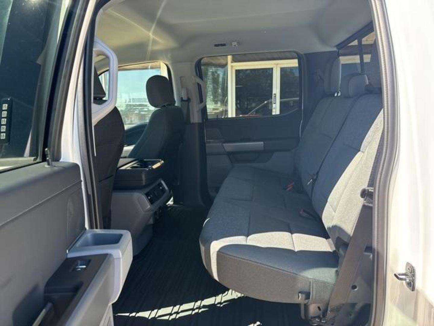 2024 Oxford White /Black W/Medium Dark Slate Ford F-150 XLT (1FTFW3L56RK) with an 5.0L V8 engine, Automatic transmission, located at 1105 E Mulberry, Kaufman, TX, 75142, (972) 962-2151, 32.589550, -96.300926 - White / Oxford White 2024 Ford F-150 4D SuperCrew XLT 4WD 10-Speed Automatic 5.0L V8 4WD.<br><br><br>Please call Paul Murrey Ford Inc. In Kaufman Texas A Family Dealership Since 1952 Serving the Dallas Fort Worth and East Texas areas for over 70 years. Please call 972-962-2151 www.murreyford.com www - Photo#15