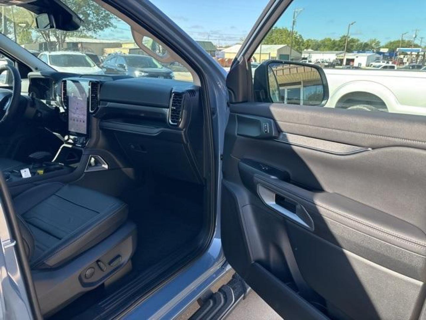 2024 Azure Gray Metallic Tri-Coat /Ebony Interior Trim Ford Ranger Lariat (1FTER4KH8RL) with an EcoBoost 2.3L I4 GTDi DOHC Turbocharged VCT engine, Automatic transmission, located at 1105 E Mulberry, Kaufman, TX, 75142, (972) 962-2151, 32.589550, -96.300926 - Azure Gray Metallic Tri-Coat 2024 Ford Ranger 4D Crew Cab Lariat 4WD 10-Speed Automatic EcoBoost 2.3L I4 GTDi DOHC Turbocharged VCT 4WD.<br><br><br>Please call Paul Murrey Ford Inc. In Kaufman Texas A Family Dealership Since 1952 Serving the Dallas Fort Worth and East Texas areas for over 70 years. - Photo#17
