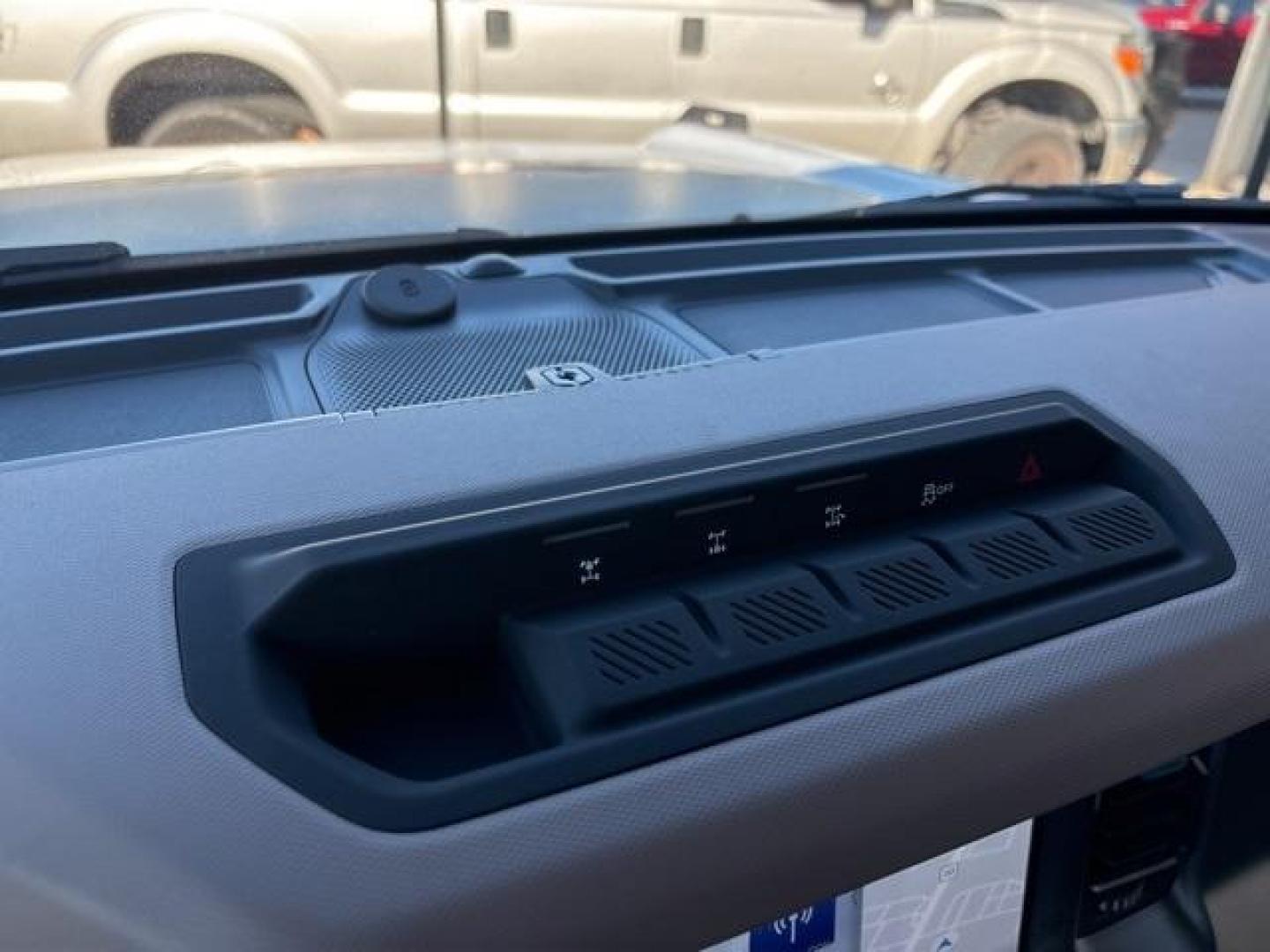 2024 Oxford White /Black Ford Bronco Wildtrak (1FMEE2BP9RL) with an 2.7L EcoBoost V6 engine, Automatic transmission, located at 1105 E Mulberry, Kaufman, TX, 75142, (972) 962-2151, 32.589550, -96.300926 - Oxford White 2024 Ford Bronco 4D Sport Utility Wildtrak 4WD 10-Speed Automatic 2.7L EcoBoost V6<br><br><br>Please call Paul Murrey Ford Inc. In Kaufman Texas A Family Dealership Since 1952 Serving the Dallas Fort Worth and East Texas areas for over 70 years. Please call 972-962-2151 www.murreyford.c - Photo#26