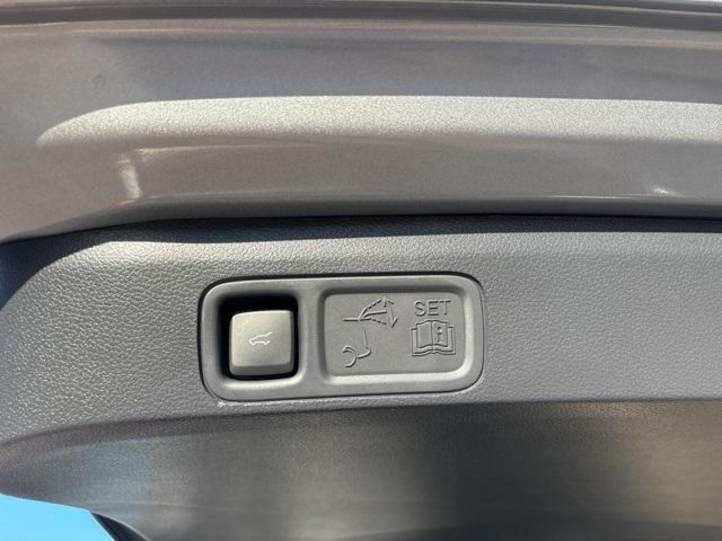 2024 Silver Metallic /Black Onyx Ford Expedition XLT (1FMJU1H82RE) with an EcoBoost 3.5L V6 GTDi DOHC 24V Twin Turbocharged engine, Automatic transmission, located at 1105 E Mulberry, Kaufman, TX, 75142, (972) 962-2151, 32.589550, -96.300926 - Photo#15