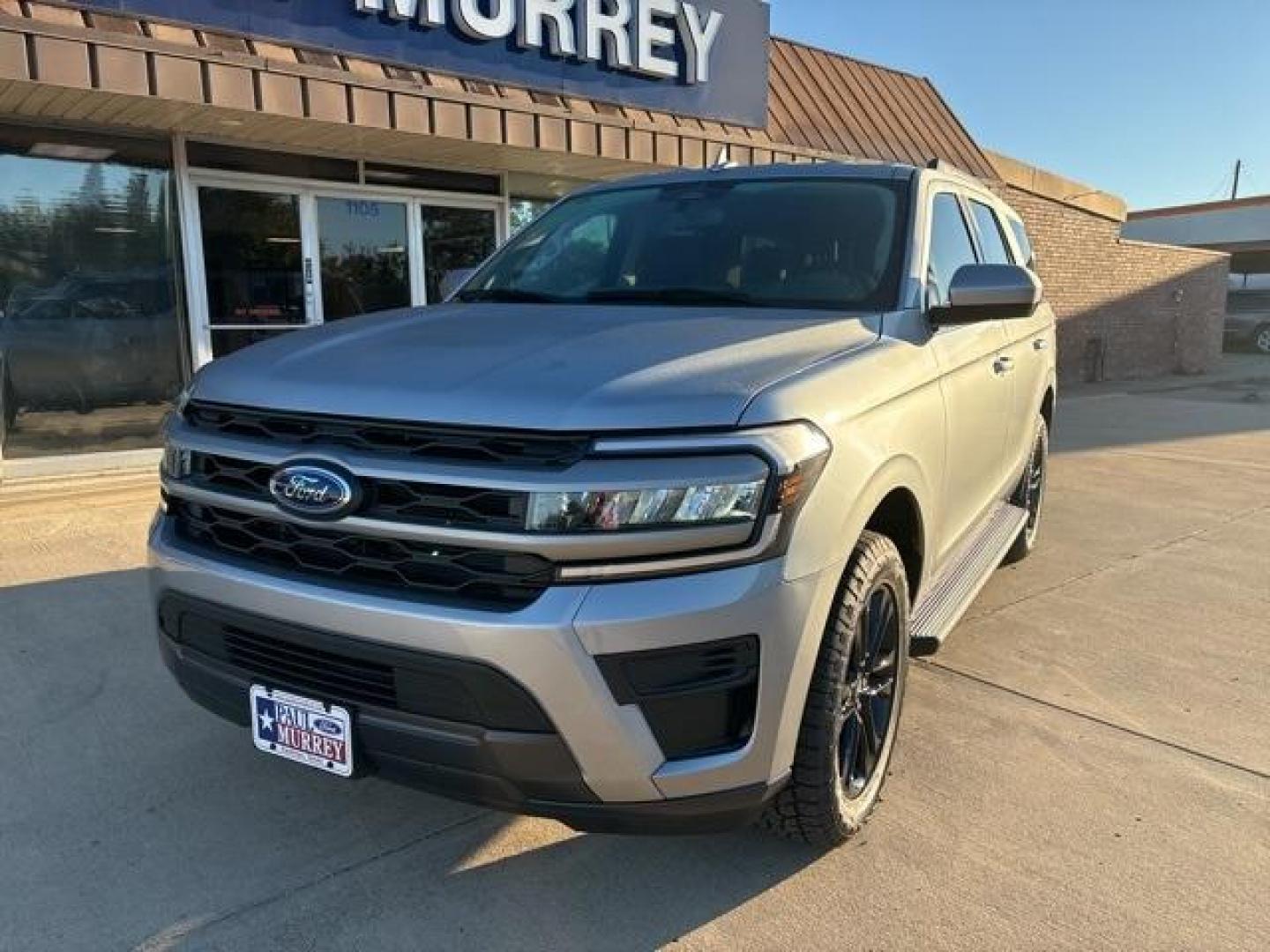 2024 Silver Metallic /Black Onyx Ford Expedition XLT (1FMJU1H82RE) with an EcoBoost 3.5L V6 GTDi DOHC 24V Twin Turbocharged engine, Automatic transmission, located at 1105 E Mulberry, Kaufman, TX, 75142, (972) 962-2151, 32.589550, -96.300926 - Photo#1