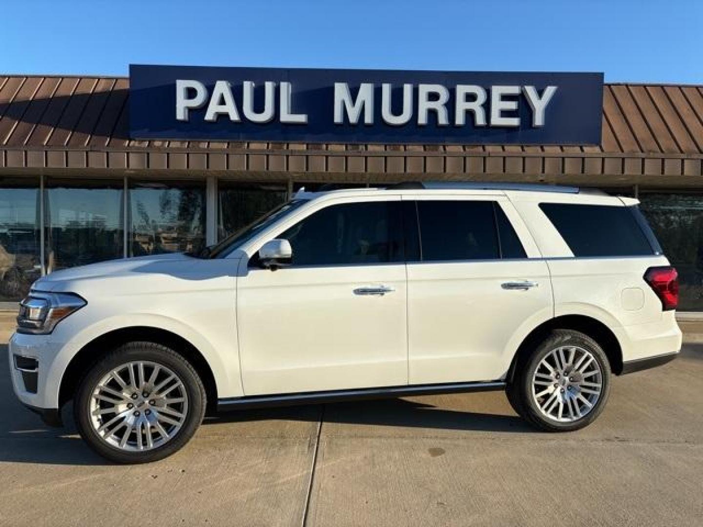 2024 White Metallic /Sandstone Ford Expedition Limited (1FMJU1K80RE) with an EcoBoost 3.5L V6 GTDi DOHC 24V Twin Turbocharged engine, Automatic transmission, located at 1105 E Mulberry, Kaufman, TX, 75142, (972) 962-2151, 32.589550, -96.300926 - Photo#0