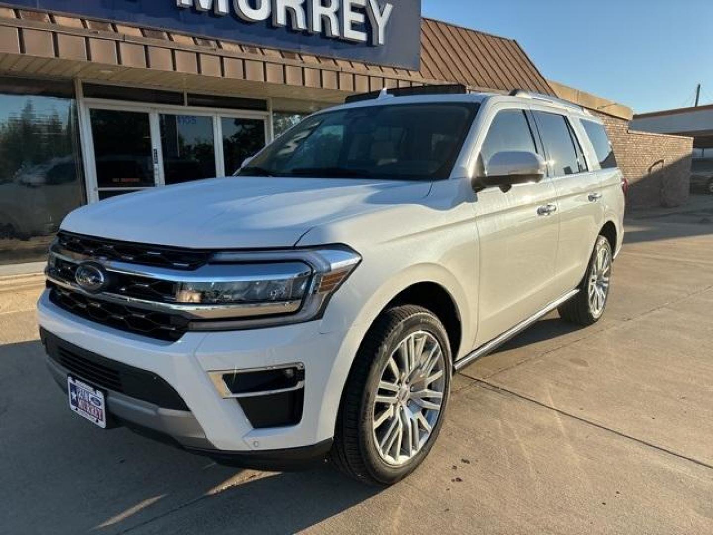 2024 White Metallic /Sandstone Ford Expedition Limited (1FMJU1K80RE) with an EcoBoost 3.5L V6 GTDi DOHC 24V Twin Turbocharged engine, Automatic transmission, located at 1105 E Mulberry, Kaufman, TX, 75142, (972) 962-2151, 32.589550, -96.300926 - Photo#1