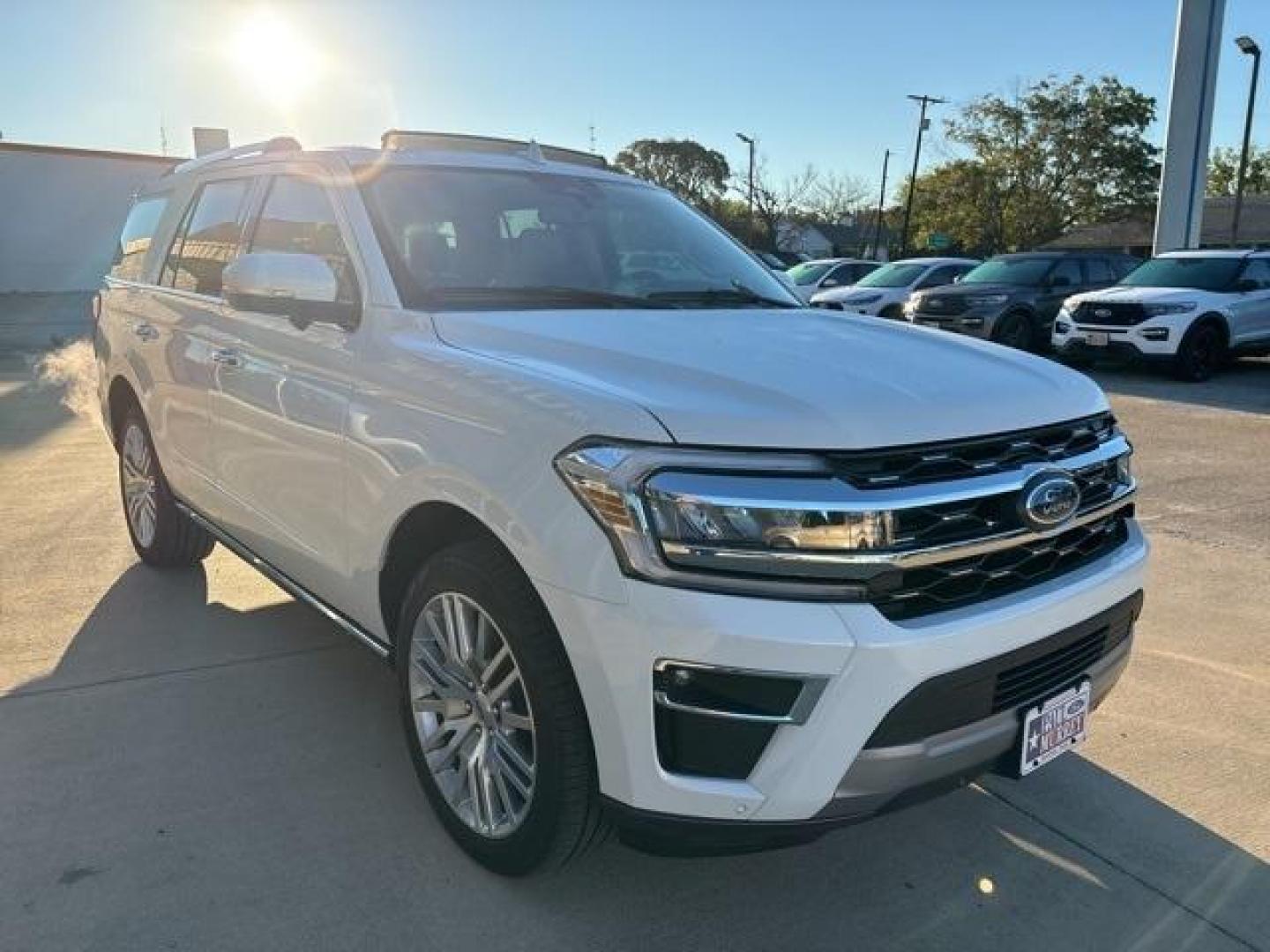2024 White Metallic /Sandstone Ford Expedition Limited (1FMJU1K80RE) with an EcoBoost 3.5L V6 GTDi DOHC 24V Twin Turbocharged engine, Automatic transmission, located at 1105 E Mulberry, Kaufman, TX, 75142, (972) 962-2151, 32.589550, -96.300926 - Photo#6
