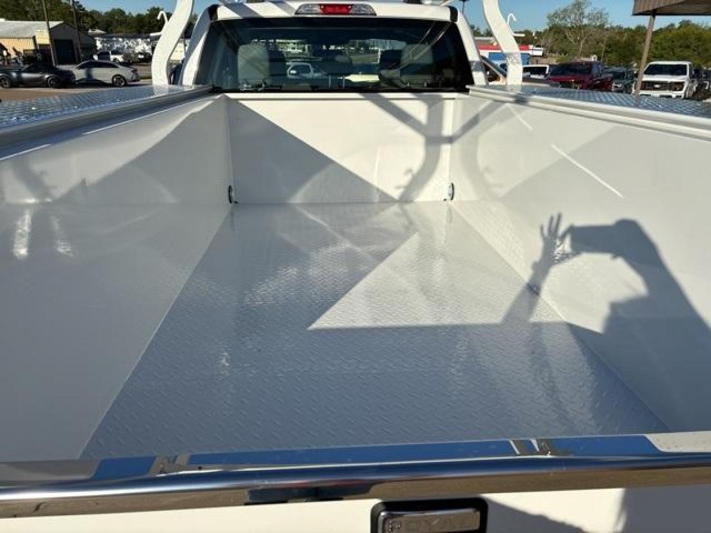 2024 Oxford White Ford F-250SD XL (1FT7X2AA7RE) with an 6.8L V8 engine, Automatic transmission, located at 1105 E Mulberry, Kaufman, TX, 75142, (972) 962-2151, 32.589550, -96.300926 - Oxford White 2024 Ford F-250SD 4D Extended Cab XL RWD 10-Speed Automatic 6.8L V8<br><br><br>Please call Paul Murrey Ford Inc. In Kaufman Texas A Family Dealership Since 1952 Serving the Dallas Fort Worth and East Texas areas for over 70 years. Please call 972-962-2151 www.murreyford.com www.usedcars - Photo#10