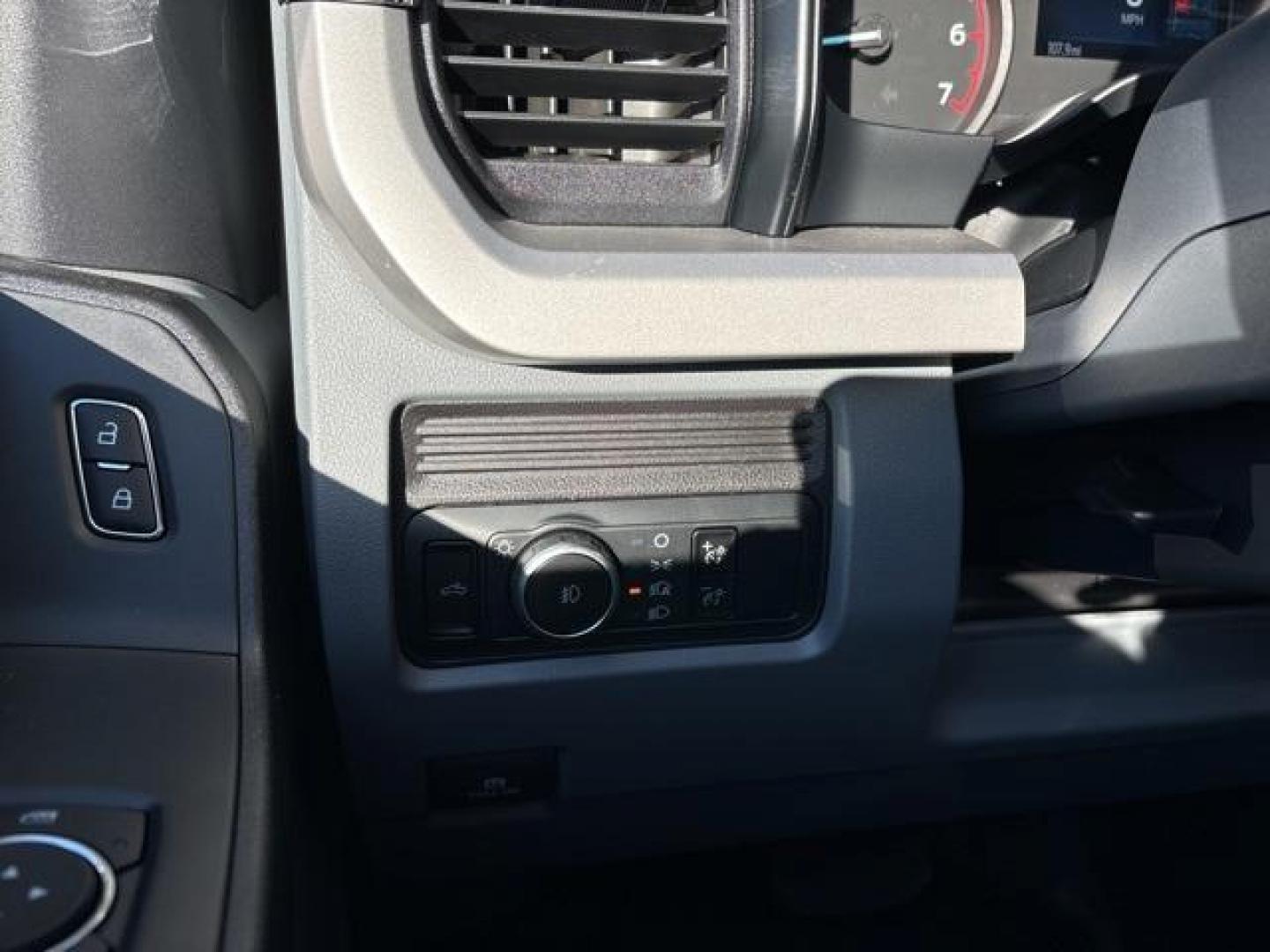 2024 Oxford White Ford F-250SD XL (1FT7X2AA7RE) with an 6.8L V8 engine, Automatic transmission, located at 1105 E Mulberry, Kaufman, TX, 75142, (972) 962-2151, 32.589550, -96.300926 - Oxford White 2024 Ford F-250SD 4D Extended Cab XL RWD 10-Speed Automatic 6.8L V8<br><br><br>Please call Paul Murrey Ford Inc. In Kaufman Texas A Family Dealership Since 1952 Serving the Dallas Fort Worth and East Texas areas for over 70 years. Please call 972-962-2151 www.murreyford.com www.usedcars - Photo#24