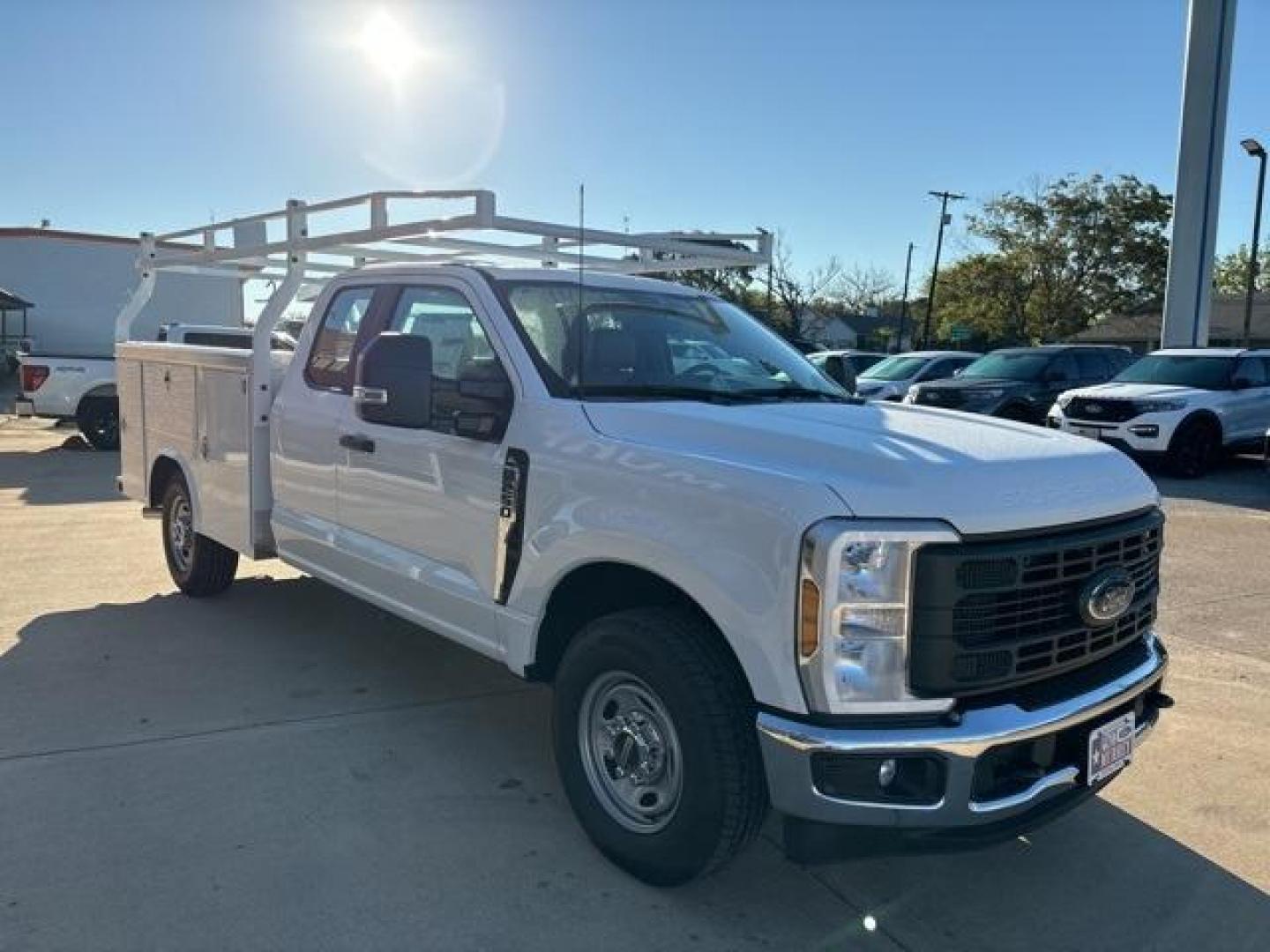 2024 Oxford White Ford F-250SD XL (1FT7X2AA7RE) with an 6.8L V8 engine, Automatic transmission, located at 1105 E Mulberry, Kaufman, TX, 75142, (972) 962-2151, 32.589550, -96.300926 - Oxford White 2024 Ford F-250SD 4D Extended Cab XL RWD 10-Speed Automatic 6.8L V8<br><br><br>Please call Paul Murrey Ford Inc. In Kaufman Texas A Family Dealership Since 1952 Serving the Dallas Fort Worth and East Texas areas for over 70 years. Please call 972-962-2151 www.murreyford.com www.usedcars - Photo#6