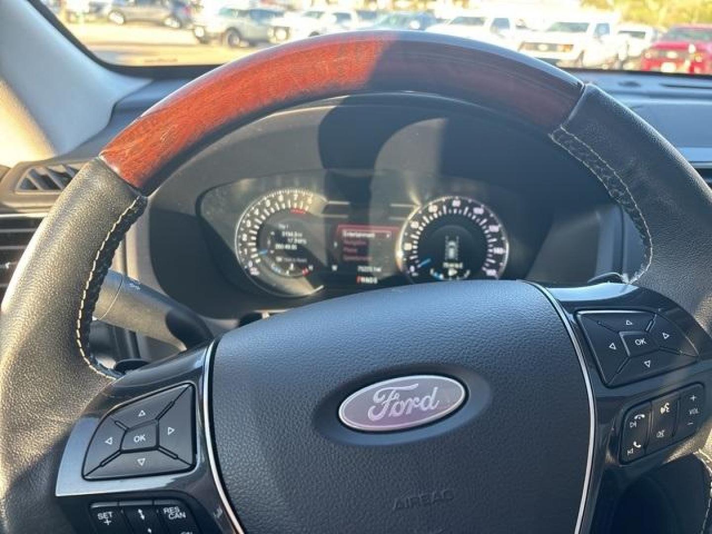 2019 White Platinum /Ebony Black Ford Explorer Platinum (1FM5K8HT0KG) with an 3.5L V6 engine, Automatic transmission, located at 1105 E Mulberry, Kaufman, TX, 75142, (972) 962-2151, 32.589550, -96.300926 - White Platinum 2019 Ford Explorer 4D Sport Utility Platinum 4WD 6-Speed Automatic with Select-Shift 3.5L V6 4WD.<br><br><br>Please call Paul Murrey Ford Inc. In Kaufman Texas A Family Dealership Since 1952 Serving the Dallas Fort Worth and East Texas areas for over 70 years. Please call 972-962-2151 - Photo#23