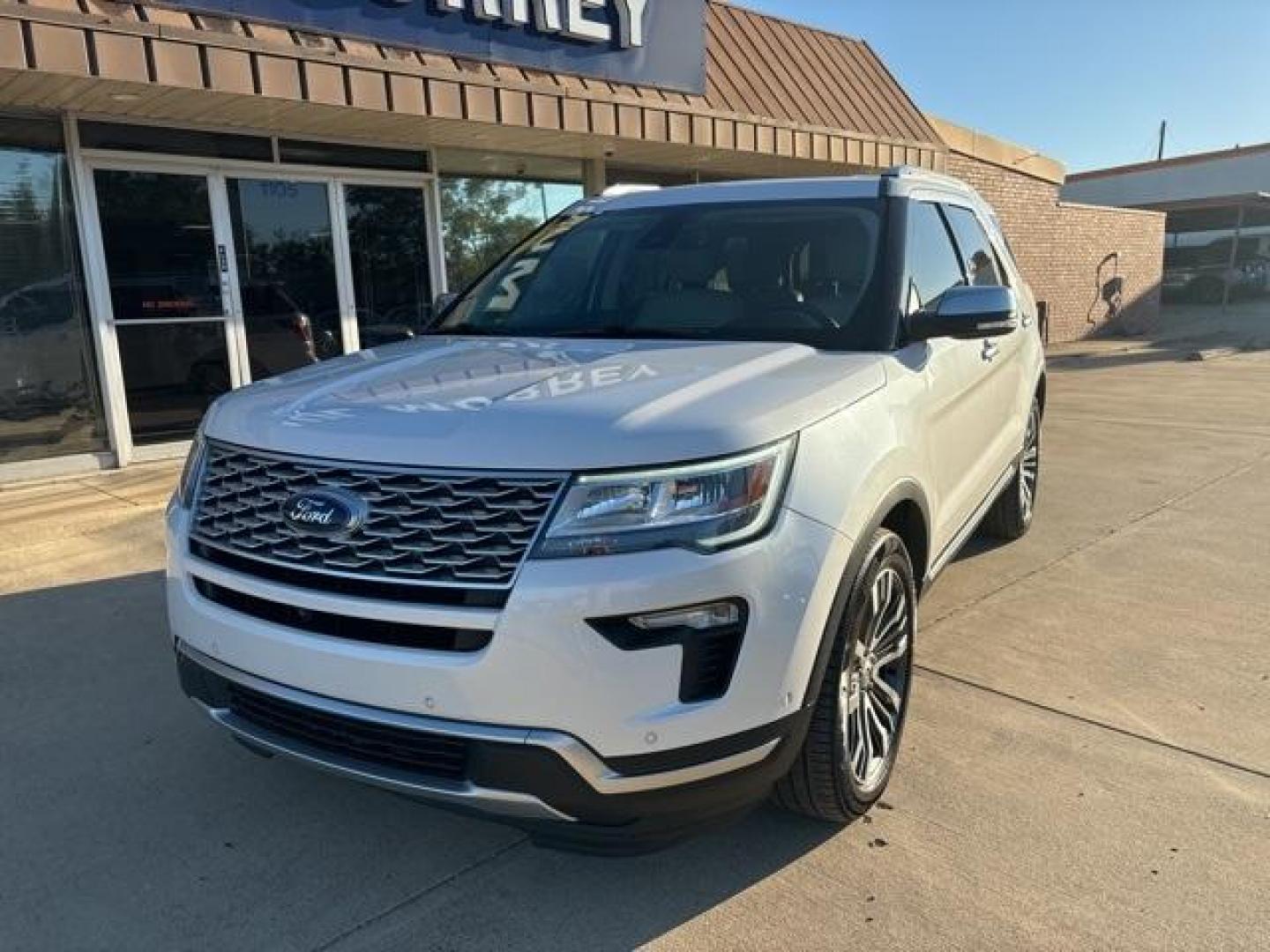 2019 White Platinum /Ebony Black Ford Explorer Platinum (1FM5K8HT0KG) with an 3.5L V6 engine, Automatic transmission, located at 1105 E Mulberry, Kaufman, TX, 75142, (972) 962-2151, 32.589550, -96.300926 - White Platinum 2019 Ford Explorer 4D Sport Utility Platinum 4WD 6-Speed Automatic with Select-Shift 3.5L V6 4WD.<br><br><br>Please call Paul Murrey Ford Inc. In Kaufman Texas A Family Dealership Since 1952 Serving the Dallas Fort Worth and East Texas areas for over 70 years. Please call 972-962-2151 - Photo#1