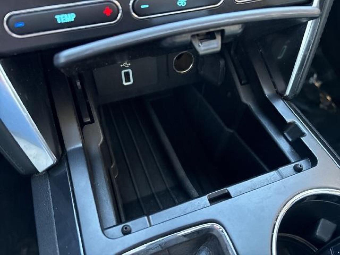 2019 White Platinum /Ebony Black Ford Explorer Platinum (1FM5K8HT0KG) with an 3.5L V6 engine, Automatic transmission, located at 1105 E Mulberry, Kaufman, TX, 75142, (972) 962-2151, 32.589550, -96.300926 - White Platinum 2019 Ford Explorer 4D Sport Utility Platinum 4WD 6-Speed Automatic with Select-Shift 3.5L V6 4WD.<br><br><br>Please call Paul Murrey Ford Inc. In Kaufman Texas A Family Dealership Since 1952 Serving the Dallas Fort Worth and East Texas areas for over 70 years. Please call 972-962-2151 - Photo#28