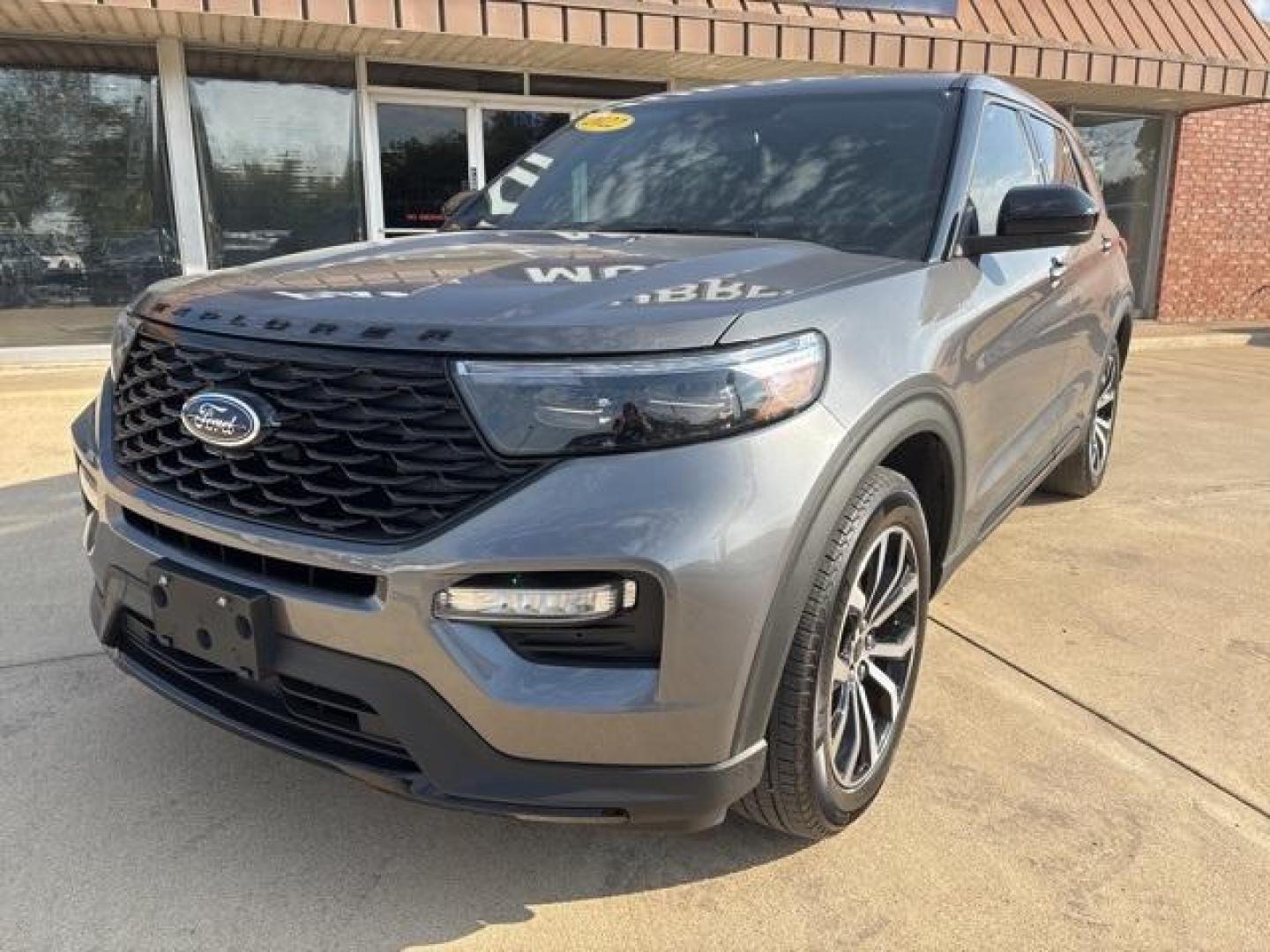 2022 Gray /Ebony Ford Explorer ST-Line (1FMSK7KH2NG) with an 2.3L EcoBoost I-4 engine, Automatic transmission, located at 1105 E Mulberry, Kaufman, TX, 75142, (972) 962-2151, 32.589550, -96.300926 - Photo#2