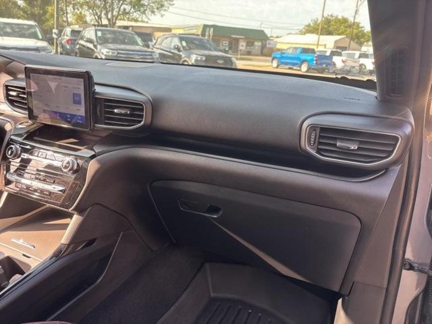 2022 Gray /Ebony Ford Explorer ST-Line (1FMSK7KH2NG) with an 2.3L EcoBoost I-4 engine, Automatic transmission, located at 1105 E Mulberry, Kaufman, TX, 75142, (972) 962-2151, 32.589550, -96.300926 - Photo#19