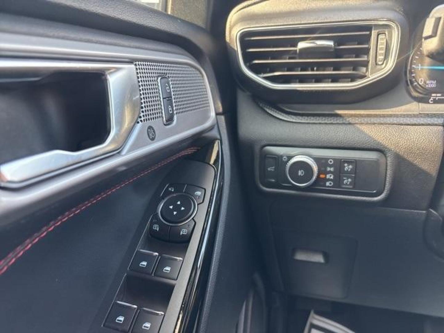 2022 Gray /Ebony Ford Explorer ST-Line (1FMSK7KH2NG) with an 2.3L EcoBoost I-4 engine, Automatic transmission, located at 1105 E Mulberry, Kaufman, TX, 75142, (972) 962-2151, 32.589550, -96.300926 - Photo#24