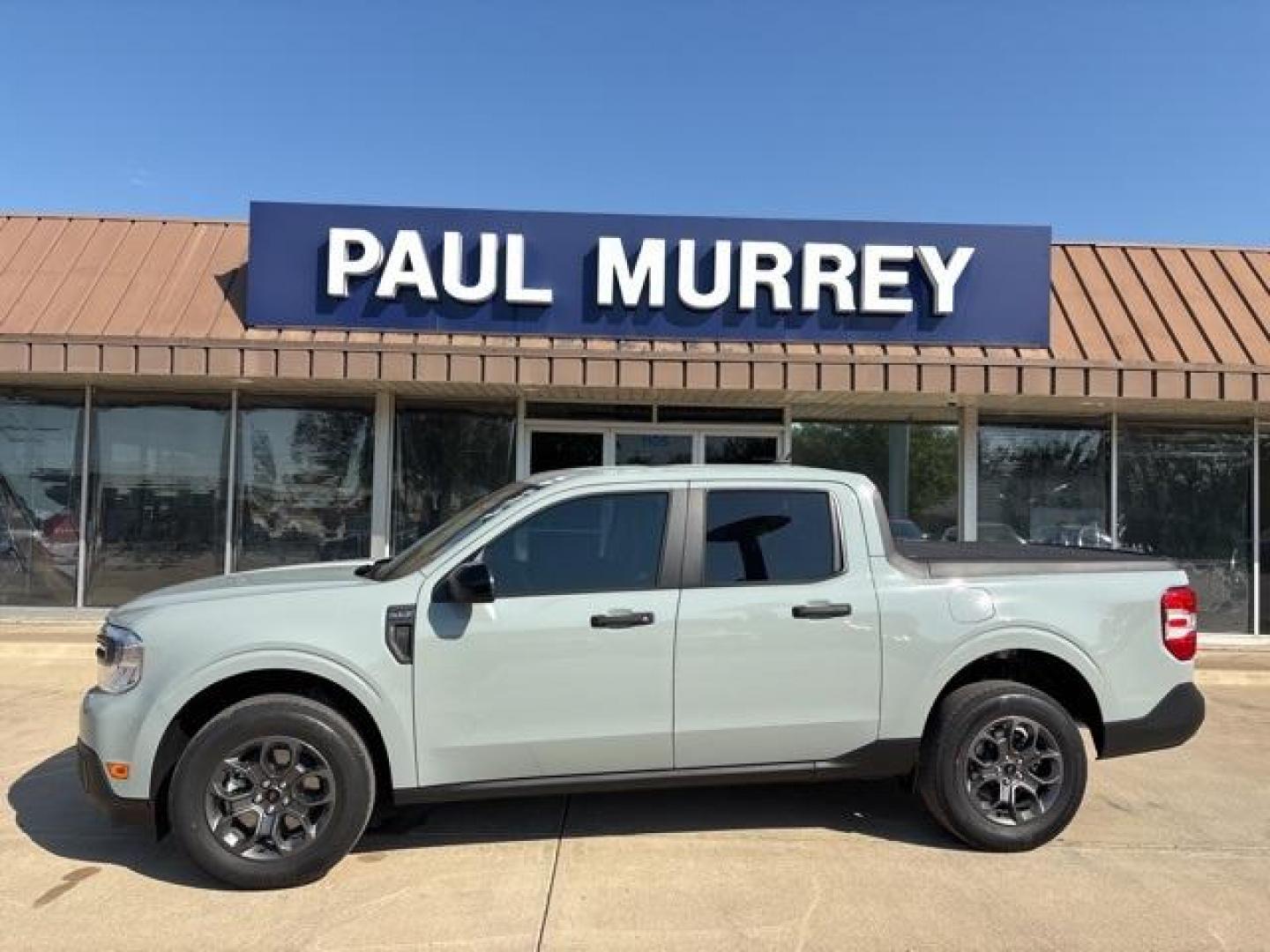 2024 Cactus Gray /Navy Pier Ford Maverick XLT (3FTTW8H31RR) with an 2.5L I-4 Hybrid engine, CVT transmission, located at 1105 E Mulberry, Kaufman, TX, 75142, (972) 962-2151, 32.589550, -96.300926 - Cactus Gray 2024 Ford Maverick 4D Crew Cab XLT FWD CVT 2.5L I-4 Hybrid 2.5L I-4 Hybrid.<br><br>42/33 City/Highway MPG<br><br><br>Please call Paul Murrey Ford Inc. In Kaufman Texas A Family Dealership Since 1952 Serving the Dallas Fort Worth and East Texas areas for over 70 years. Please call 972-962 - Photo#0