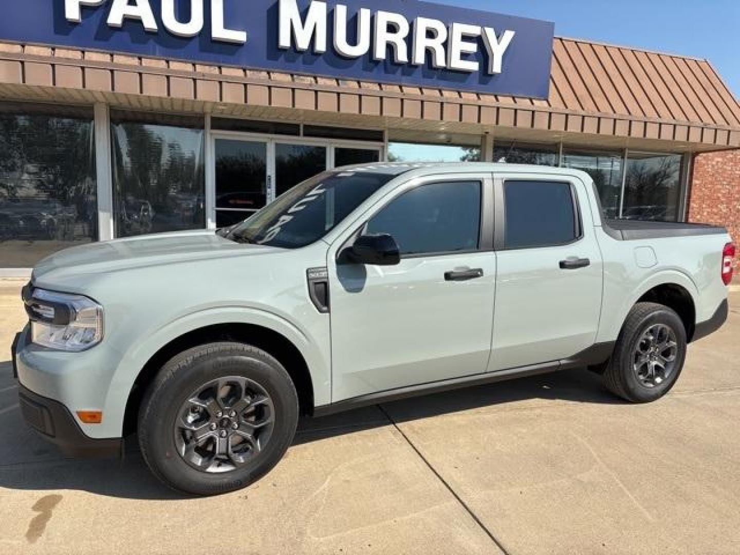 2024 Cactus Gray /Navy Pier Ford Maverick XLT (3FTTW8H31RR) with an 2.5L I-4 Hybrid engine, CVT transmission, located at 1105 E Mulberry, Kaufman, TX, 75142, (972) 962-2151, 32.589550, -96.300926 - Cactus Gray 2024 Ford Maverick 4D Crew Cab XLT FWD CVT 2.5L I-4 Hybrid 2.5L I-4 Hybrid.<br><br>42/33 City/Highway MPG<br><br><br>Please call Paul Murrey Ford Inc. In Kaufman Texas A Family Dealership Since 1952 Serving the Dallas Fort Worth and East Texas areas for over 70 years. Please call 972-962 - Photo#2