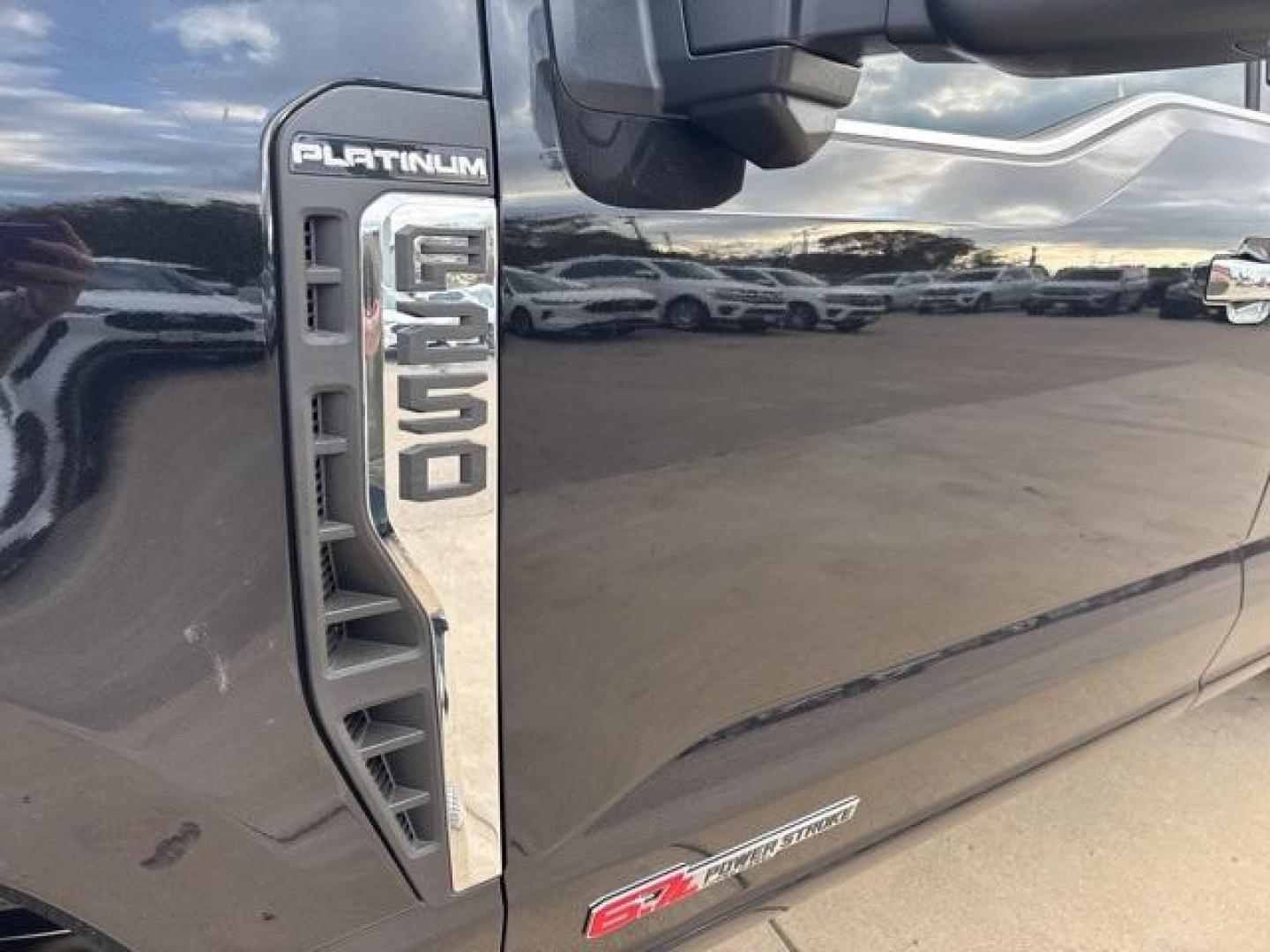 2024 Black Metallic /Black Onyx Ford F-250SD Platinum (1FT8W2BM5RE) with an 6.7L High Output Power Stroke V8 Diesel engine, Automatic transmission, located at 1105 E Mulberry, Kaufman, TX, 75142, (972) 962-2151, 32.589550, -96.300926 - Agate Black Metallic 2024 Ford F-250SD 4D Crew Cab Platinum 4WD 10-Speed Automatic 6.7L High Output Power Stroke V8 Diesel 4WD.<br><br><br>Please call Paul Murrey Ford Inc. In Kaufman Texas A Family Dealership Since 1952 Serving the Dallas Fort Worth and East Texas areas for over 70 years. Please ca - Photo#8