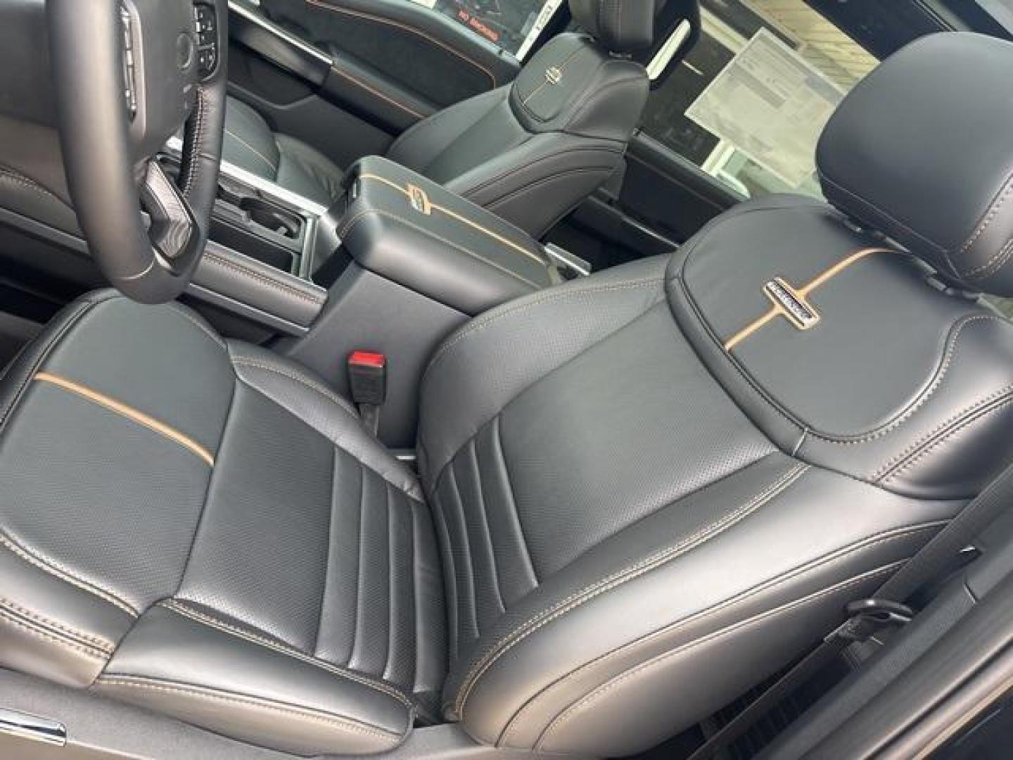 2024 Black Metallic /Black Onyx Ford F-250SD Platinum (1FT8W2BM5RE) with an 6.7L High Output Power Stroke V8 Diesel engine, Automatic transmission, located at 1105 E Mulberry, Kaufman, TX, 75142, (972) 962-2151, 32.589550, -96.300926 - Agate Black Metallic 2024 Ford F-250SD 4D Crew Cab Platinum 4WD 10-Speed Automatic 6.7L High Output Power Stroke V8 Diesel 4WD.<br><br><br>Please call Paul Murrey Ford Inc. In Kaufman Texas A Family Dealership Since 1952 Serving the Dallas Fort Worth and East Texas areas for over 70 years. Please ca - Photo#11