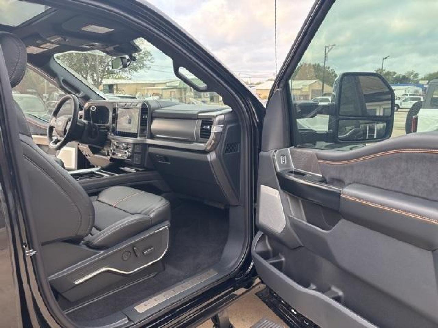 2024 Black Metallic /Black Onyx Ford F-250SD Platinum (1FT8W2BM5RE) with an 6.7L High Output Power Stroke V8 Diesel engine, Automatic transmission, located at 1105 E Mulberry, Kaufman, TX, 75142, (972) 962-2151, 32.589550, -96.300926 - Agate Black Metallic 2024 Ford F-250SD 4D Crew Cab Platinum 4WD 10-Speed Automatic 6.7L High Output Power Stroke V8 Diesel 4WD.<br><br><br>Please call Paul Murrey Ford Inc. In Kaufman Texas A Family Dealership Since 1952 Serving the Dallas Fort Worth and East Texas areas for over 70 years. Please ca - Photo#16