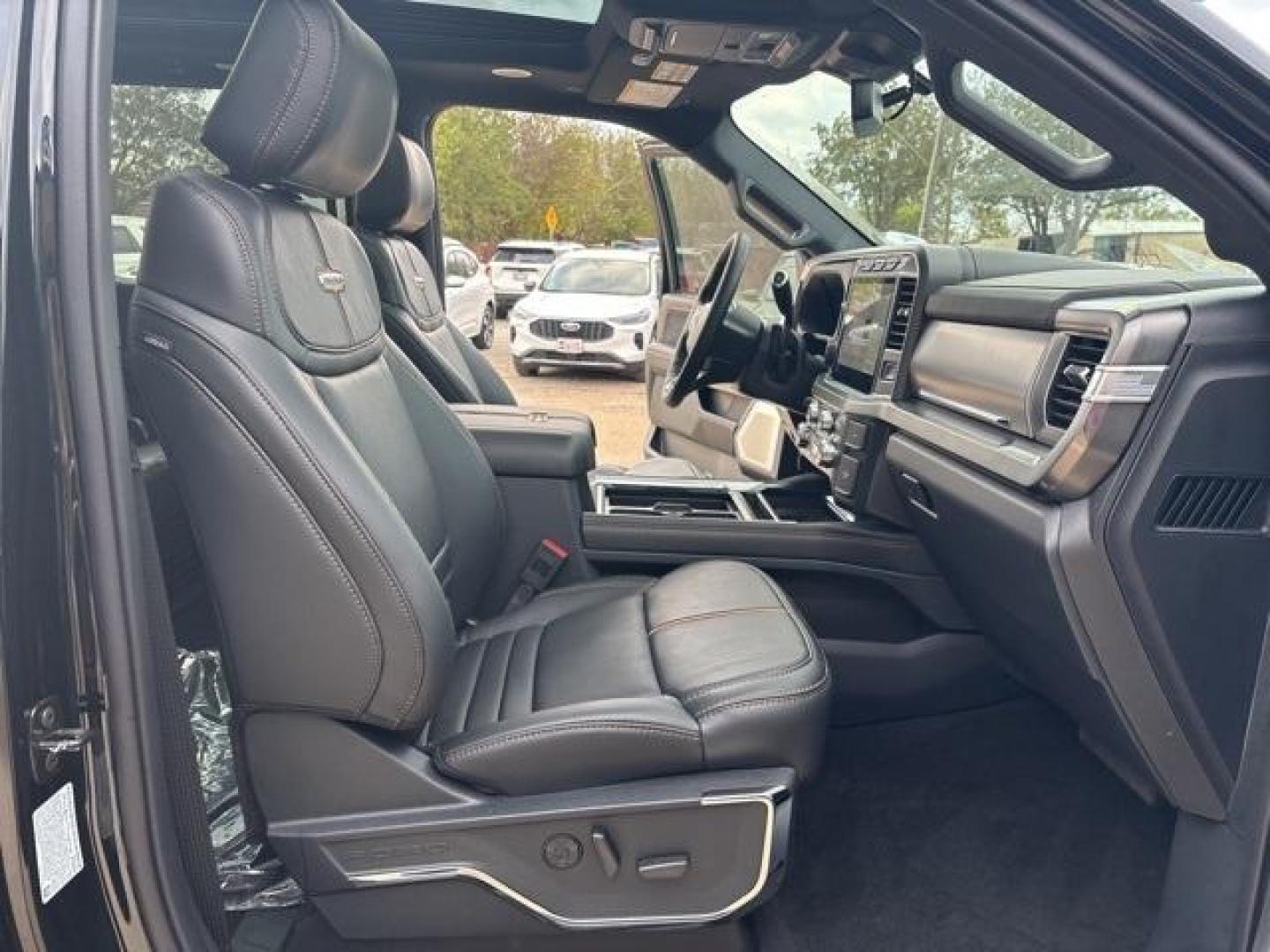2024 Black Metallic /Black Onyx Ford F-250SD Platinum (1FT8W2BM5RE) with an 6.7L High Output Power Stroke V8 Diesel engine, Automatic transmission, located at 1105 E Mulberry, Kaufman, TX, 75142, (972) 962-2151, 32.589550, -96.300926 - Agate Black Metallic 2024 Ford F-250SD 4D Crew Cab Platinum 4WD 10-Speed Automatic 6.7L High Output Power Stroke V8 Diesel 4WD.<br><br><br>Please call Paul Murrey Ford Inc. In Kaufman Texas A Family Dealership Since 1952 Serving the Dallas Fort Worth and East Texas areas for over 70 years. Please ca - Photo#17