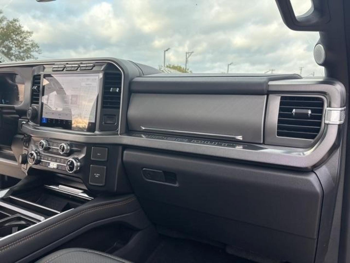 2024 Black Metallic /Black Onyx Ford F-250SD Platinum (1FT8W2BM5RE) with an 6.7L High Output Power Stroke V8 Diesel engine, Automatic transmission, located at 1105 E Mulberry, Kaufman, TX, 75142, (972) 962-2151, 32.589550, -96.300926 - Agate Black Metallic 2024 Ford F-250SD 4D Crew Cab Platinum 4WD 10-Speed Automatic 6.7L High Output Power Stroke V8 Diesel 4WD.<br><br><br>Please call Paul Murrey Ford Inc. In Kaufman Texas A Family Dealership Since 1952 Serving the Dallas Fort Worth and East Texas areas for over 70 years. Please ca - Photo#18