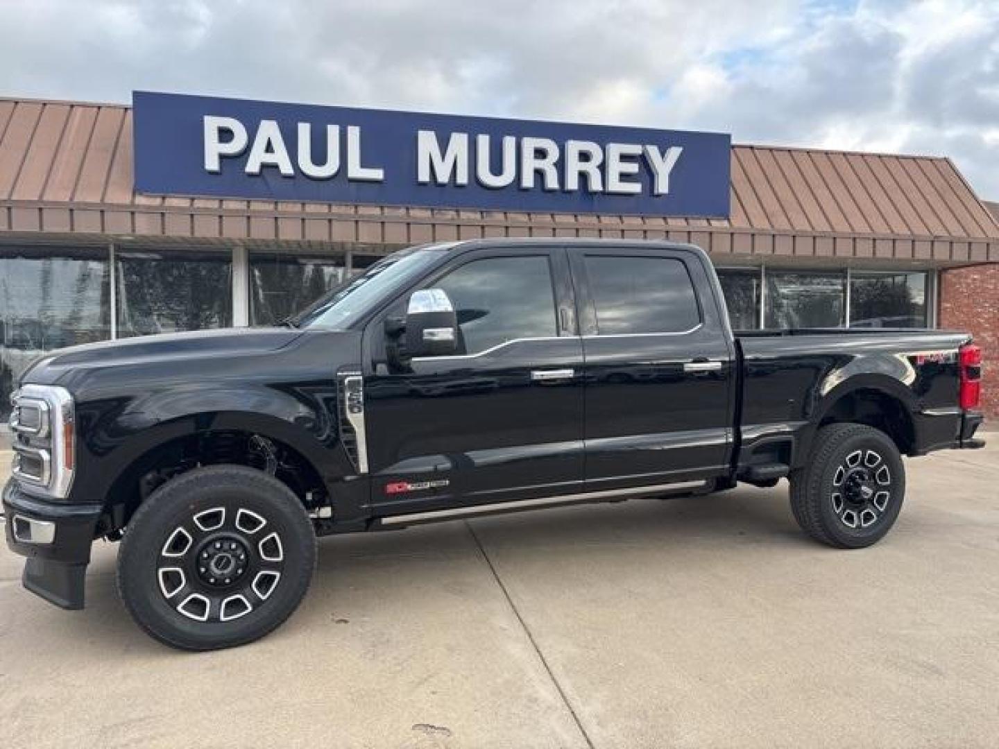 2024 Black Metallic /Black Onyx Ford F-250SD Platinum (1FT8W2BM5RE) with an 6.7L High Output Power Stroke V8 Diesel engine, Automatic transmission, located at 1105 E Mulberry, Kaufman, TX, 75142, (972) 962-2151, 32.589550, -96.300926 - Agate Black Metallic 2024 Ford F-250SD 4D Crew Cab Platinum 4WD 10-Speed Automatic 6.7L High Output Power Stroke V8 Diesel 4WD.<br><br><br>Please call Paul Murrey Ford Inc. In Kaufman Texas A Family Dealership Since 1952 Serving the Dallas Fort Worth and East Texas areas for over 70 years. Please ca - Photo#2