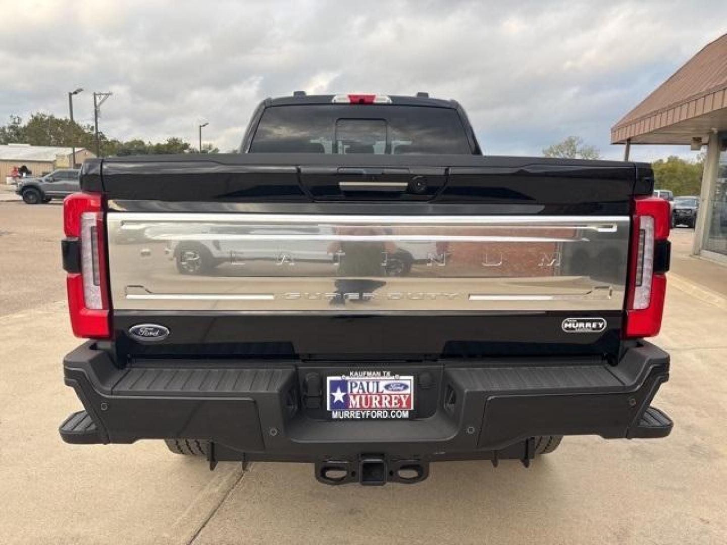2024 Black Metallic /Black Onyx Ford F-250SD Platinum (1FT8W2BM5RE) with an 6.7L High Output Power Stroke V8 Diesel engine, Automatic transmission, located at 1105 E Mulberry, Kaufman, TX, 75142, (972) 962-2151, 32.589550, -96.300926 - Agate Black Metallic 2024 Ford F-250SD 4D Crew Cab Platinum 4WD 10-Speed Automatic 6.7L High Output Power Stroke V8 Diesel 4WD.<br><br><br>Please call Paul Murrey Ford Inc. In Kaufman Texas A Family Dealership Since 1952 Serving the Dallas Fort Worth and East Texas areas for over 70 years. Please ca - Photo#4
