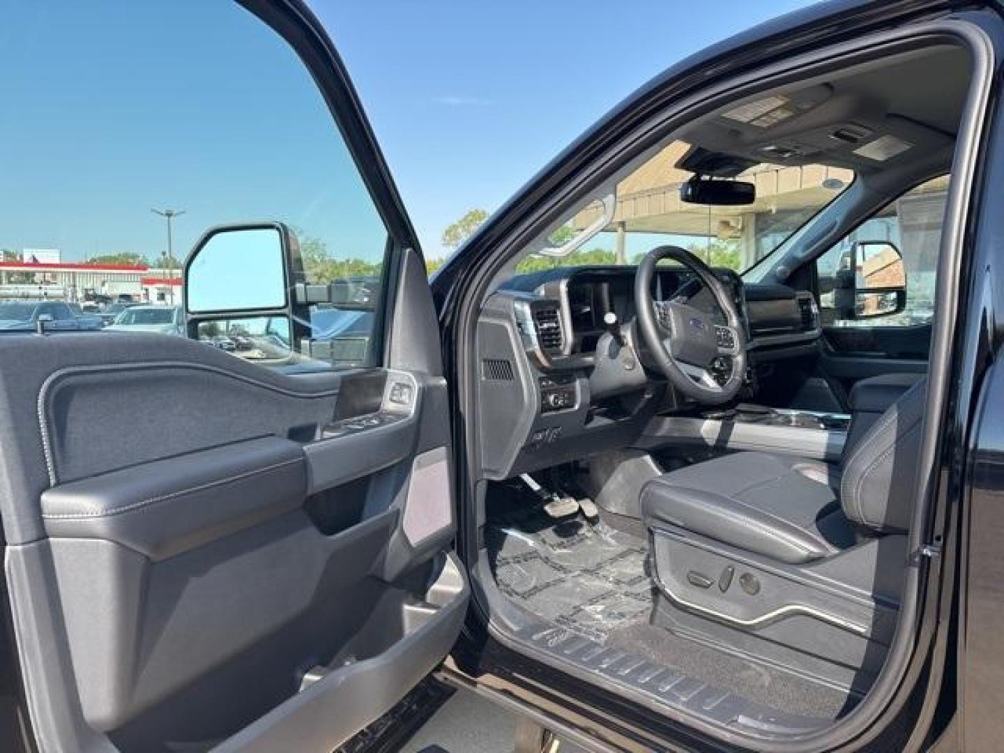 2024 Black Metallic /Black Onyx Ford F-250SD Lariat (1FT8W2BT6RE) with an Power Stroke 6.7L V8 DI 32V OHV Turbodiesel engine, Automatic transmission, located at 1105 E Mulberry, Kaufman, TX, 75142, (972) 962-2151, 32.589550, -96.300926 - Agate Black Metallic 2024 Ford F-250SD 4D Crew Cab Lariat 4WD 10-Speed Automatic Power Stroke 6.7L V8 DI 32V OHV Turbodiesel 4WD.<br><br><br>Please call Paul Murrey Ford Inc. In Kaufman Texas A Family Dealership Since 1952 Serving the Dallas Fort Worth and East Texas areas for over 70 years. Please - Photo#9