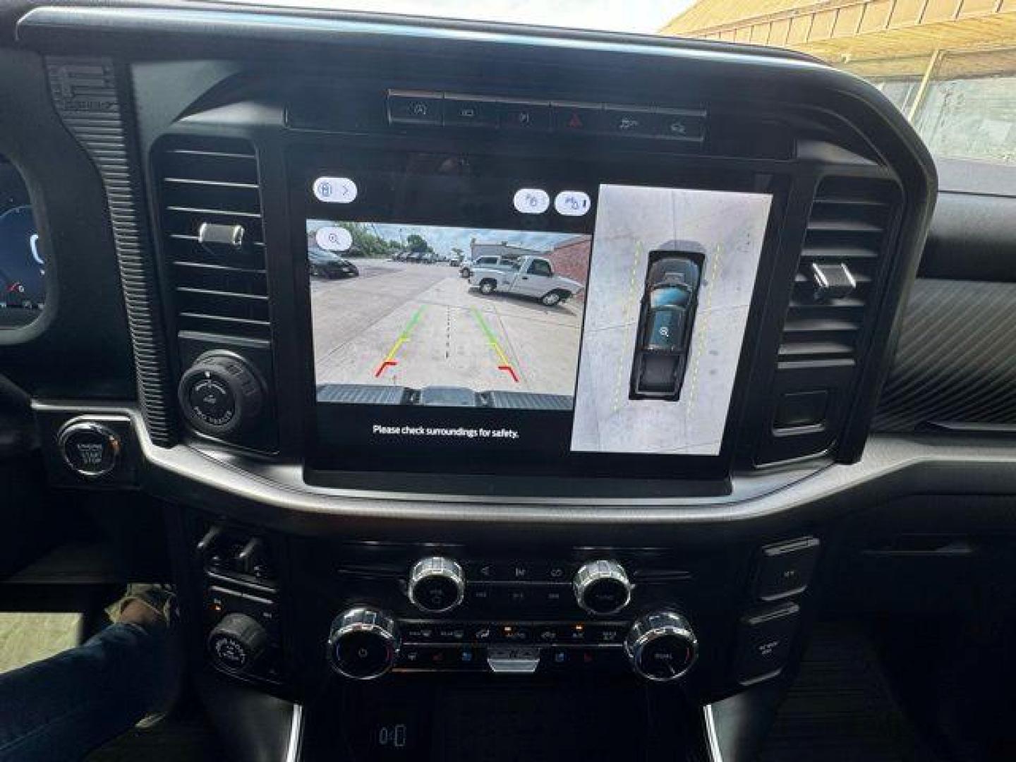 2024 Avalanche /Black Ford F-150 Raptor (1FTFW1RGXRF) with an 3.5L V6 EcoBoost engine, Automatic transmission, located at 1105 E Mulberry, Kaufman, TX, 75142, (972) 962-2151, 32.589550, -96.300926 - Avalanche 2024 Ford F-150 4D SuperCrew Raptor 4WD 10-Speed Automatic 3.5L V6 EcoBoost 4WD.<br><br><br>Recent Arrival! Odometer is 8871 miles below market average!<br><br><br>Please call Paul Murrey Ford Inc. In Kaufman Texas A Family Dealership Since 1952 Serving the Dallas Fort Worth and East Texas - Photo#18