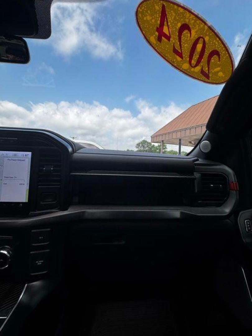 2024 Avalanche /Black Ford F-150 Raptor (1FTFW1RGXRF) with an 3.5L V6 EcoBoost engine, Automatic transmission, located at 1105 E Mulberry, Kaufman, TX, 75142, (972) 962-2151, 32.589550, -96.300926 - Avalanche 2024 Ford F-150 4D SuperCrew Raptor 4WD 10-Speed Automatic 3.5L V6 EcoBoost 4WD.<br><br><br>Recent Arrival! Odometer is 8871 miles below market average!<br><br><br>Please call Paul Murrey Ford Inc. In Kaufman Texas A Family Dealership Since 1952 Serving the Dallas Fort Worth and East Texas - Photo#22