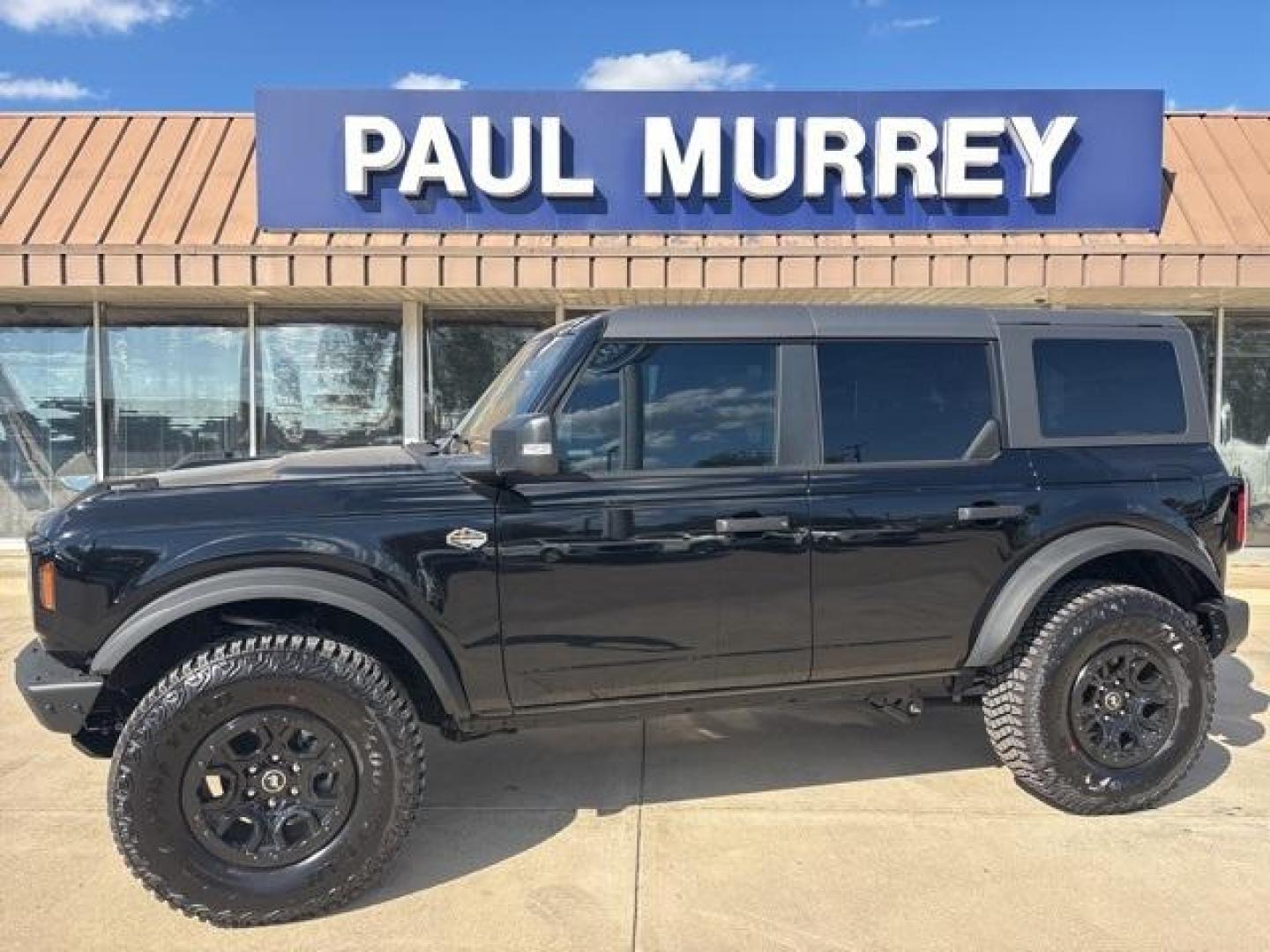2024 Shadow Black /Black Ford Bronco Wildtrak (1FMEE2BP4RL) with an 2.7L EcoBoost V6 engine, Automatic transmission, located at 1105 E Mulberry, Kaufman, TX, 75142, (972) 962-2151, 32.589550, -96.300926 - Shadow Black 2024 Ford Bronco 4D Sport Utility Wildtrak 4WD 10-Speed Automatic 2.7L EcoBoost V6<br><br><br>Please call Paul Murrey Ford Inc. In Kaufman Texas A Family Dealership Since 1952 Serving the Dallas Fort Worth and East Texas areas for over 70 years. Please call 972-962-2151 www.murreyford.c - Photo#0