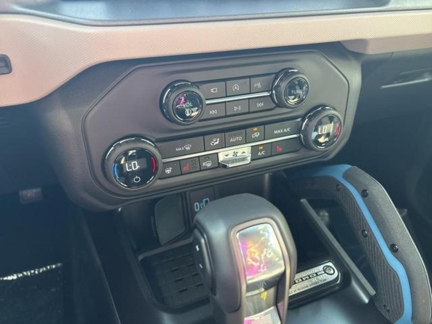 2024 Shadow Black /Black Ford Bronco Wildtrak (1FMEE2BP4RL) with an 2.7L EcoBoost V6 engine, Automatic transmission, located at 1105 E Mulberry, Kaufman, TX, 75142, (972) 962-2151, 32.589550, -96.300926 - Shadow Black 2024 Ford Bronco 4D Sport Utility Wildtrak 4WD 10-Speed Automatic 2.7L EcoBoost V6<br><br><br>Please call Paul Murrey Ford Inc. In Kaufman Texas A Family Dealership Since 1952 Serving the Dallas Fort Worth and East Texas areas for over 70 years. Please call 972-962-2151 www.murreyford.c - Photo#24