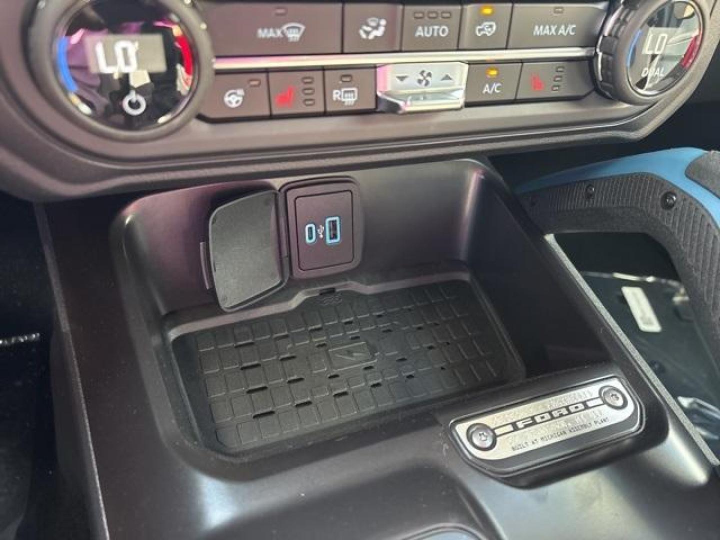 2024 Shadow Black /Black Ford Bronco Wildtrak (1FMEE2BP4RL) with an 2.7L EcoBoost V6 engine, Automatic transmission, located at 1105 E Mulberry, Kaufman, TX, 75142, (972) 962-2151, 32.589550, -96.300926 - Shadow Black 2024 Ford Bronco 4D Sport Utility Wildtrak 4WD 10-Speed Automatic 2.7L EcoBoost V6<br><br><br>Please call Paul Murrey Ford Inc. In Kaufman Texas A Family Dealership Since 1952 Serving the Dallas Fort Worth and East Texas areas for over 70 years. Please call 972-962-2151 www.murreyford.c - Photo#26