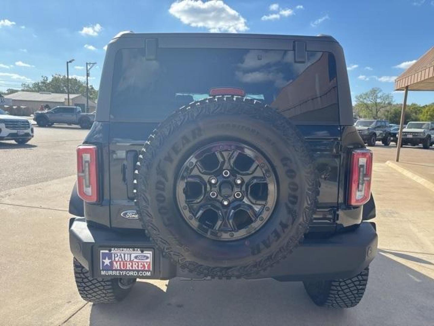 2024 Shadow Black /Black Ford Bronco Wildtrak (1FMEE2BP4RL) with an 2.7L EcoBoost V6 engine, Automatic transmission, located at 1105 E Mulberry, Kaufman, TX, 75142, (972) 962-2151, 32.589550, -96.300926 - Shadow Black 2024 Ford Bronco 4D Sport Utility Wildtrak 4WD 10-Speed Automatic 2.7L EcoBoost V6<br><br><br>Please call Paul Murrey Ford Inc. In Kaufman Texas A Family Dealership Since 1952 Serving the Dallas Fort Worth and East Texas areas for over 70 years. Please call 972-962-2151 www.murreyford.c - Photo#4