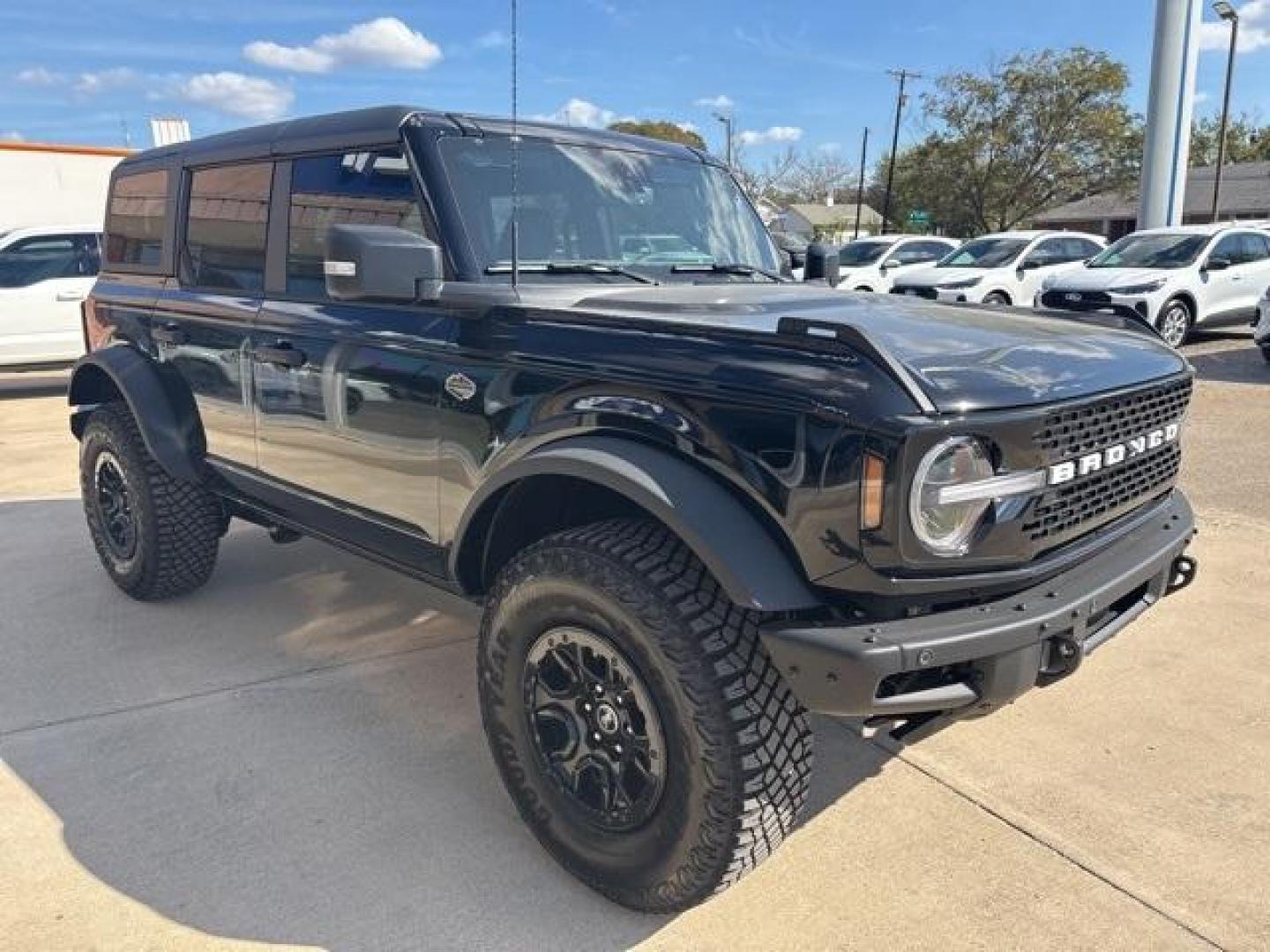 2024 Shadow Black /Black Ford Bronco Wildtrak (1FMEE2BP4RL) with an 2.7L EcoBoost V6 engine, Automatic transmission, located at 1105 E Mulberry, Kaufman, TX, 75142, (972) 962-2151, 32.589550, -96.300926 - Shadow Black 2024 Ford Bronco 4D Sport Utility Wildtrak 4WD 10-Speed Automatic 2.7L EcoBoost V6<br><br><br>Please call Paul Murrey Ford Inc. In Kaufman Texas A Family Dealership Since 1952 Serving the Dallas Fort Worth and East Texas areas for over 70 years. Please call 972-962-2151 www.murreyford.c - Photo#6