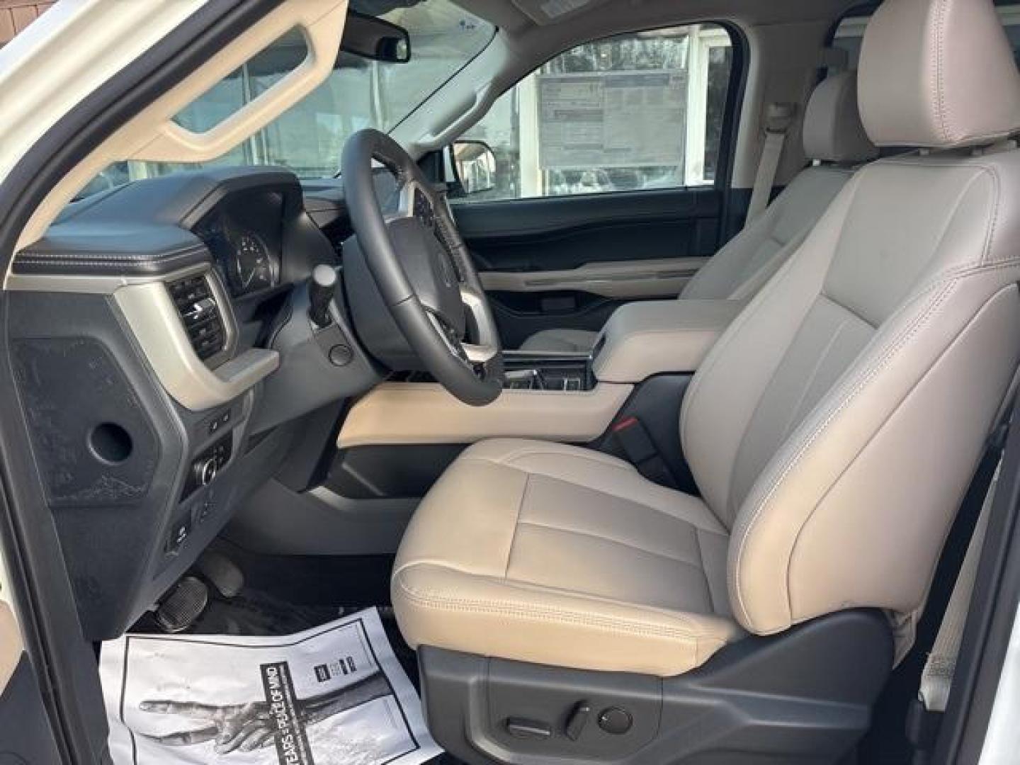 2024 White Metallic /Sandstone Ford Expedition XLT (1FMJU1H84RE) with an EcoBoost 3.5L V6 GTDi DOHC 24V Twin Turbocharged engine, Automatic transmission, located at 1105 E Mulberry, Kaufman, TX, 75142, (972) 962-2151, 32.589550, -96.300926 - Photo#9