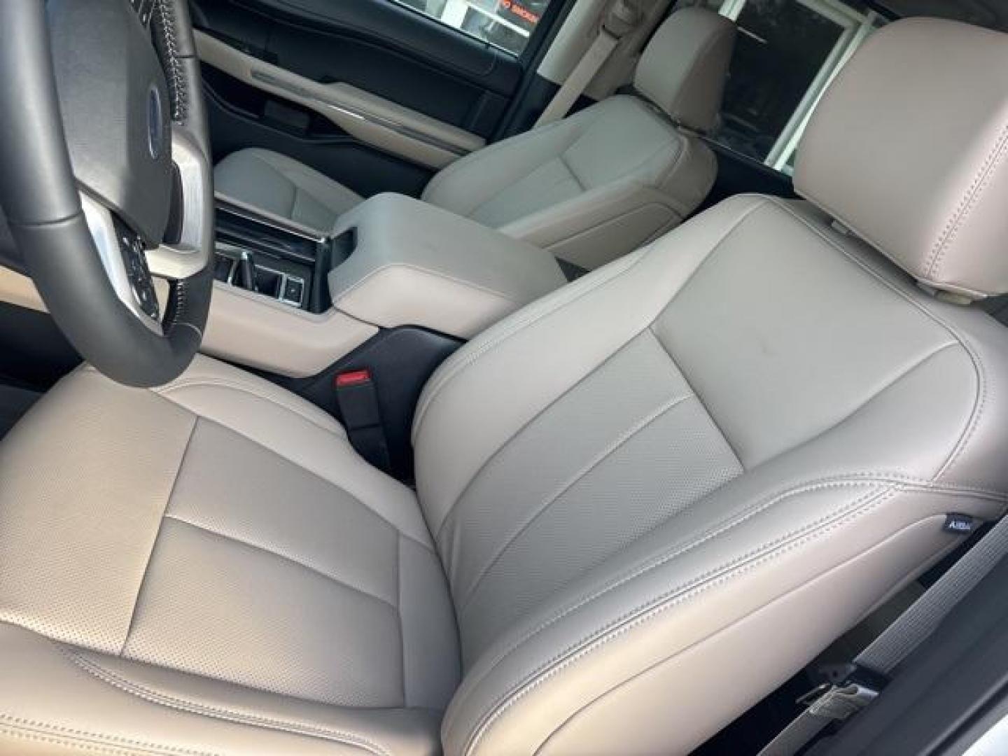 2024 White Metallic /Sandstone Ford Expedition XLT (1FMJU1H84RE) with an EcoBoost 3.5L V6 GTDi DOHC 24V Twin Turbocharged engine, Automatic transmission, located at 1105 E Mulberry, Kaufman, TX, 75142, (972) 962-2151, 32.589550, -96.300926 - Photo#10