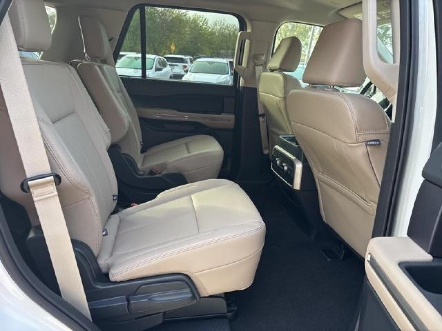 2024 White Metallic /Sandstone Ford Expedition XLT (1FMJU1H84RE) with an EcoBoost 3.5L V6 GTDi DOHC 24V Twin Turbocharged engine, Automatic transmission, located at 1105 E Mulberry, Kaufman, TX, 75142, (972) 962-2151, 32.589550, -96.300926 - Photo#20