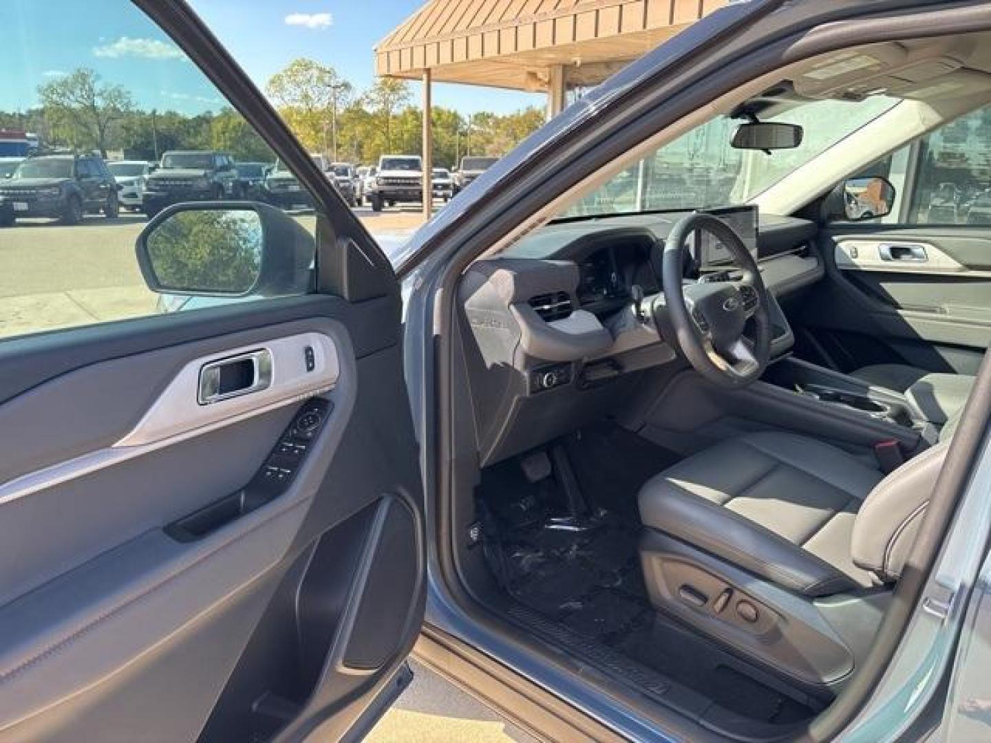 2025 Vapor Blue /Dark Gray/Onyx Ford Explorer Active (1FMUK7DH6SG) with an 2.3L EcoBoost I-4 engine, Automatic transmission, located at 1105 E Mulberry, Kaufman, TX, 75142, (972) 962-2151, 32.589550, -96.300926 - Vapor Blue Metallic 2025 Ford Explorer 4D Sport Utility Active RWD 10-Speed Automatic 2.3L EcoBoost I-4<br><br>20/29 City/Highway MPG<br><br><br>Please call Paul Murrey Ford Inc. In Kaufman Texas A Family Dealership Since 1952 Serving the Dallas Fort Worth and East Texas areas for over 70 years. Ple - Photo#8