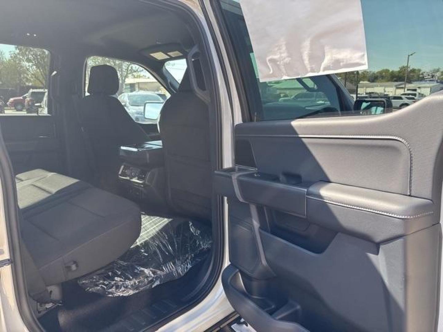 2024 Avalanche /Black Ford F-150 XLT (1FTFW3L85RK) with an 3.5L V6 EcoBoost engine, Automatic transmission, located at 1105 E Mulberry, Kaufman, TX, 75142, (972) 962-2151, 32.589550, -96.300926 - Avalanche Gray 2024 Ford F-150 4D SuperCrew XLT 4WD 10-Speed Automatic 3.5L V6 EcoBoost 4WD.<br><br><br>Please call Paul Murrey Ford Inc. In Kaufman Texas A Family Dealership Since 1952 Serving the Dallas Fort Worth and East Texas areas for over 70 years. Please call 972-962-2151 www.murreyford.com - Photo#19