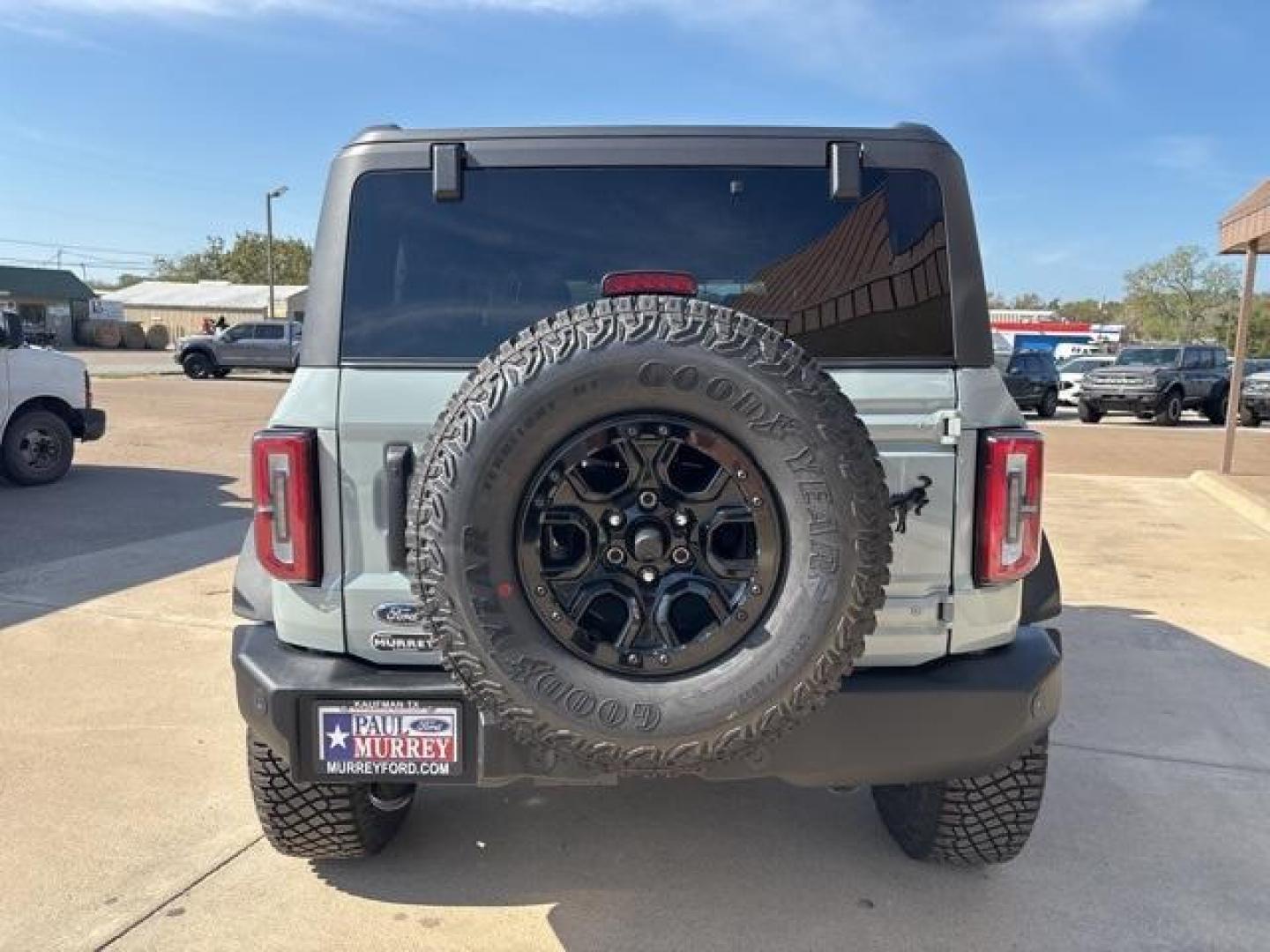 2024 Cactus /Black Ford Bronco Wildtrak (1FMEE2BP9RL) with an 2.7L EcoBoost V6 engine, Automatic transmission, located at 1105 E Mulberry, Kaufman, TX, 75142, (972) 962-2151, 32.589550, -96.300926 - Cactus Gray 2024 Ford Bronco 4D Sport Utility Wildtrak 4WD 10-Speed Automatic 2.7L EcoBoost V6<br><br><br>Please call Paul Murrey Ford Inc. In Kaufman Texas A Family Dealership Since 1952 Serving the Dallas Fort Worth and East Texas areas for over 70 years. Please call 972-962-2151 www.murreyford.co - Photo#4