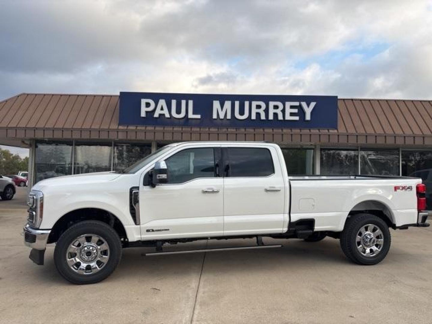 2024 Star White Metallic Tri-Coat /Black Onyx Ford F-350SD Lariat (1FT8W3BT9RE) with an Power Stroke 6.7L V8 DI 32V OHV Turbodiesel engine, Automatic transmission, located at 1105 E Mulberry, Kaufman, TX, 75142, (972) 962-2151, 32.589550, -96.300926 - Star White Metallic Tri-Coat 2024 Ford F-350SD 4D Crew Cab Lariat 4WD 10-Speed Automatic Power Stroke 6.7L V8 DI 32V OHV Turbodiesel 4WD.<br><br>Recent Arrival!<br><br><br>Please call Paul Murrey Ford Inc. In Kaufman Texas A Family Dealership Since 1952 Serving the Dallas Fort Worth and East Texas a - Photo#0
