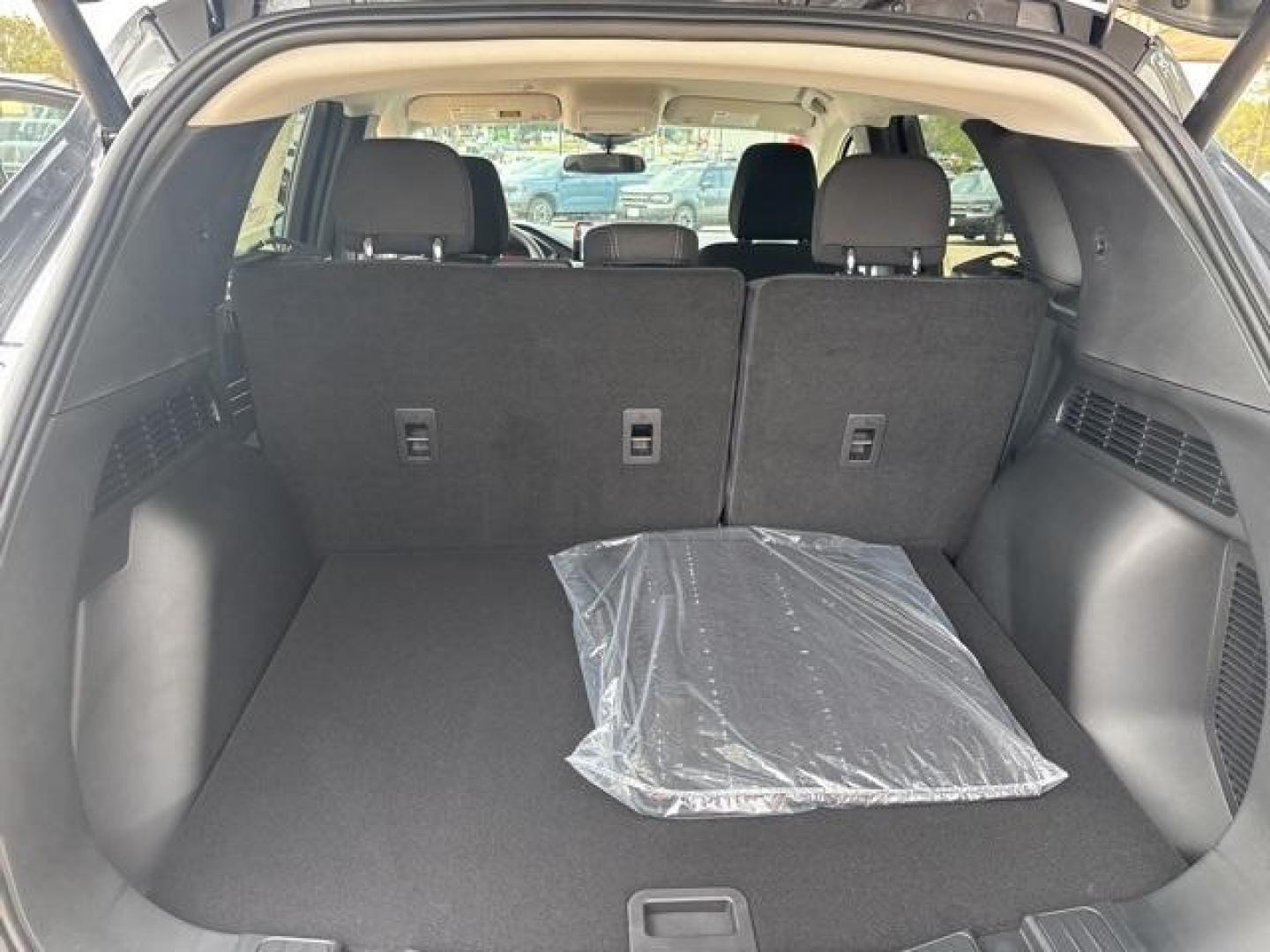 2025 Gray Metallic /Ebony Ford Escape Active (1FMCU0GN7SU) with an 1.5L EcoBoost engine, Automatic transmission, located at 1105 E Mulberry, Kaufman, TX, 75142, (972) 962-2151, 32.589550, -96.300926 - Carbonized Gray Metallic 2025 Ford Escape 4D Sport Utility Active FWD 8-Speed Automatic 1.5L EcoBoost<br><br>27/34 City/Highway MPG<br><br><br>Please call Paul Murrey Ford Inc. In Kaufman Texas A Family Dealership Since 1952 Serving the Dallas Fort Worth and East Texas areas for over 70 years. Pleas - Photo#12