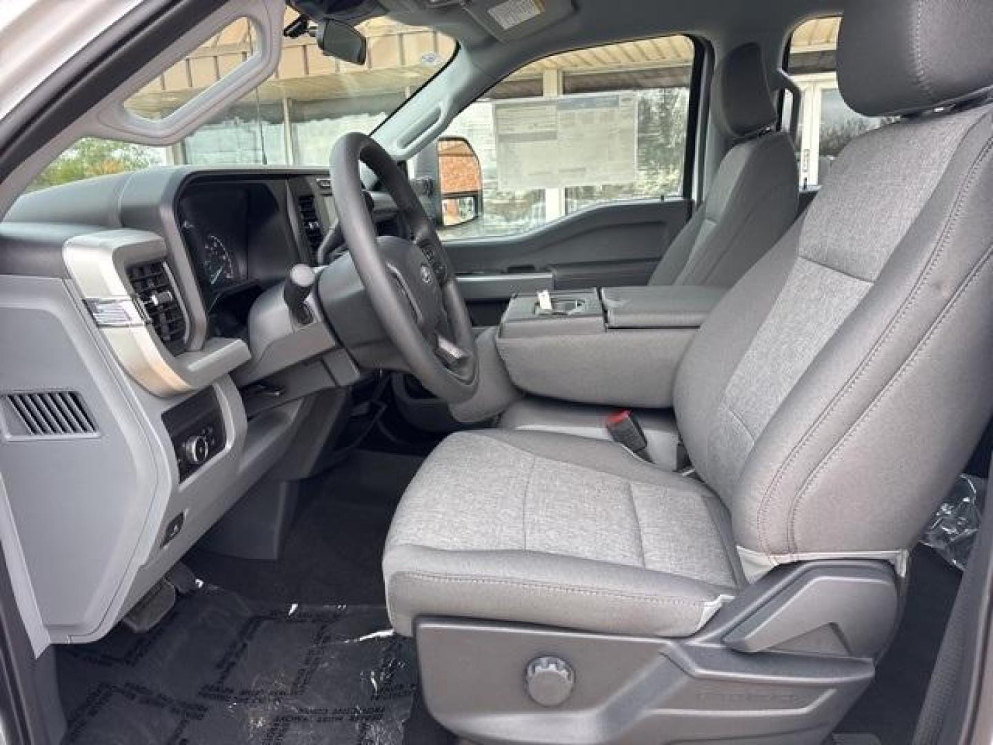2024 Oxford White /Medium Dark Slate Ford F-350SD XL (1FT8W3BT3RE) with an Power Stroke 6.7L V8 DI 32V OHV Turbodiesel engine, Automatic transmission, located at 1105 E Mulberry, Kaufman, TX, 75142, (972) 962-2151, 32.589550, -96.300926 - Oxford White 2024 Ford F-350SD 4D Crew Cab XL 4WD 10-Speed Automatic Power Stroke 6.7L V8 DI 32V OHV Turbodiesel 4WD.<br><br><br>Please call Paul Murrey Ford Inc. In Kaufman Texas A Family Dealership Since 1952 Serving the Dallas Fort Worth and East Texas areas for over 70 years. Please call 972-962 - Photo#10