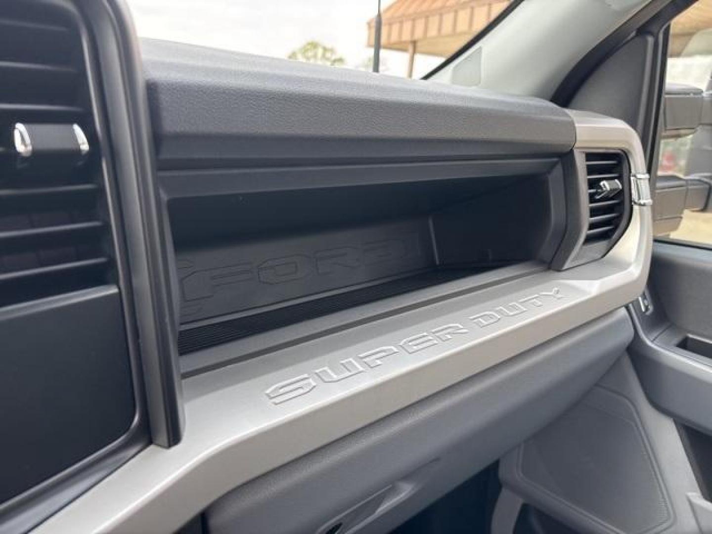 2024 Oxford White /Medium Dark Slate Ford F-350SD XL (1FT8W3BT3RE) with an Power Stroke 6.7L V8 DI 32V OHV Turbodiesel engine, Automatic transmission, located at 1105 E Mulberry, Kaufman, TX, 75142, (972) 962-2151, 32.589550, -96.300926 - Oxford White 2024 Ford F-350SD 4D Crew Cab XL 4WD 10-Speed Automatic Power Stroke 6.7L V8 DI 32V OHV Turbodiesel 4WD.<br><br><br>Please call Paul Murrey Ford Inc. In Kaufman Texas A Family Dealership Since 1952 Serving the Dallas Fort Worth and East Texas areas for over 70 years. Please call 972-962 - Photo#24