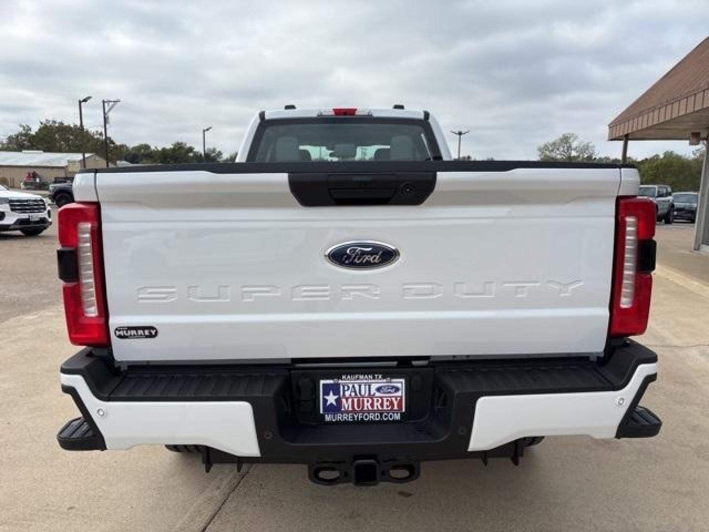 2024 Oxford White /Medium Dark Slate Ford F-350SD XL (1FT8W3BT3RE) with an Power Stroke 6.7L V8 DI 32V OHV Turbodiesel engine, Automatic transmission, located at 1105 E Mulberry, Kaufman, TX, 75142, (972) 962-2151, 32.589550, -96.300926 - Oxford White 2024 Ford F-350SD 4D Crew Cab XL 4WD 10-Speed Automatic Power Stroke 6.7L V8 DI 32V OHV Turbodiesel 4WD.<br><br><br>Please call Paul Murrey Ford Inc. In Kaufman Texas A Family Dealership Since 1952 Serving the Dallas Fort Worth and East Texas areas for over 70 years. Please call 972-962 - Photo#4