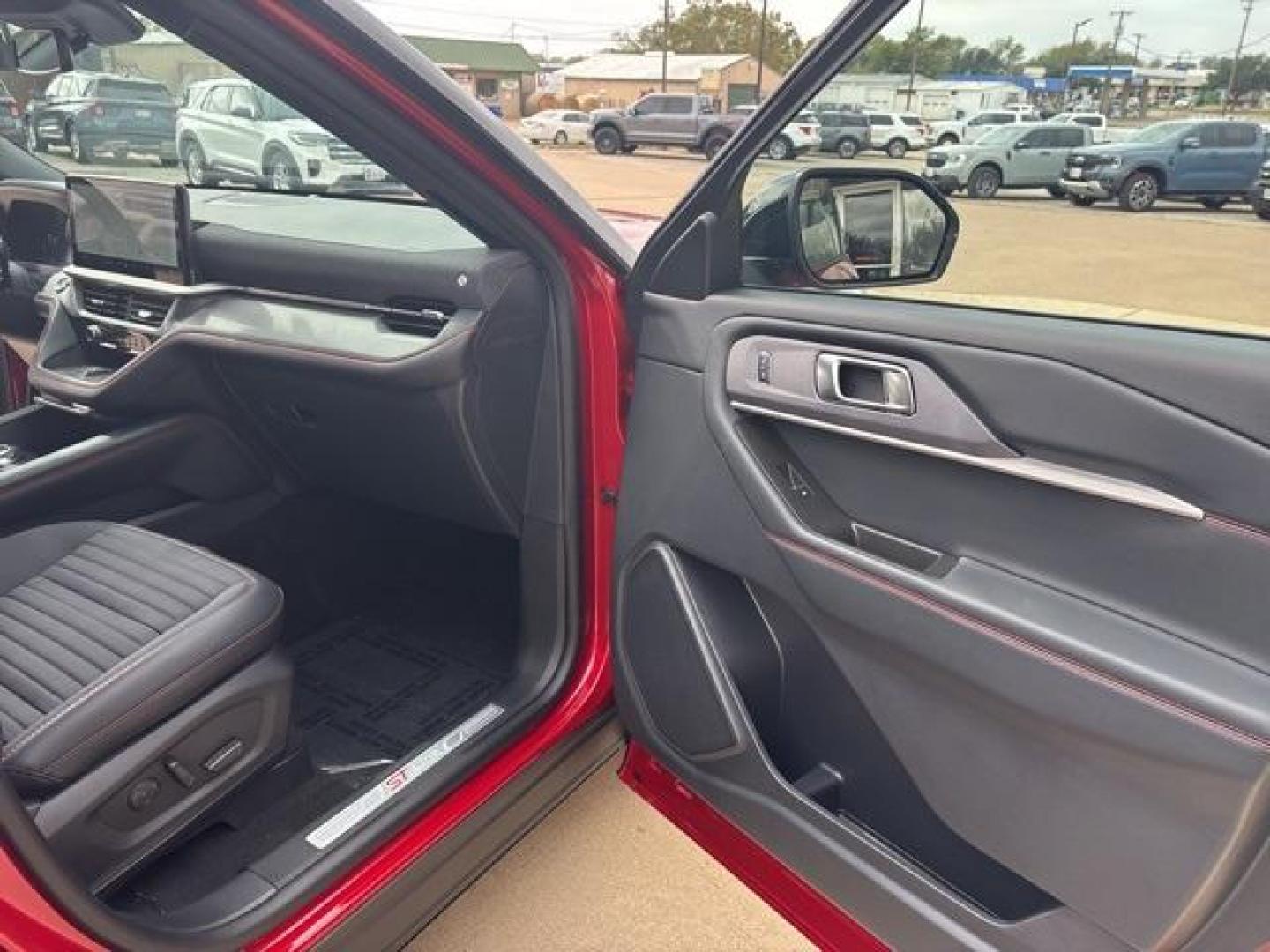 2025 Red Metallic /Onyx Ford Explorer ST-Line (1FMUK8KH9SG) with an 2.3L EcoBoost I-4 engine, Automatic transmission, located at 1105 E Mulberry, Kaufman, TX, 75142, (972) 962-2151, 32.589550, -96.300926 - Red Metallic 2025 Ford Explorer 4D Sport Utility ST-Line 4WD 10-Speed Automatic 2.3L EcoBoost I-4 4WD.<br><br>20/27 City/Highway MPG<br><br><br>Please call Paul Murrey Ford Inc. In Kaufman Texas A Family Dealership Since 1952 Serving the Dallas Fort Worth and East Texas areas for over 70 years. Plea - Photo#17